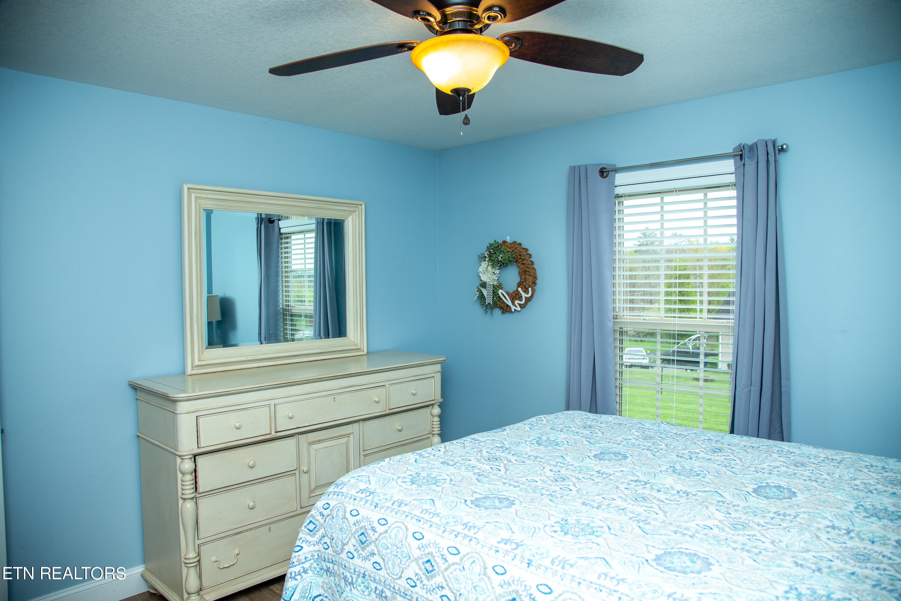 1513 Boyds Creek Hwy