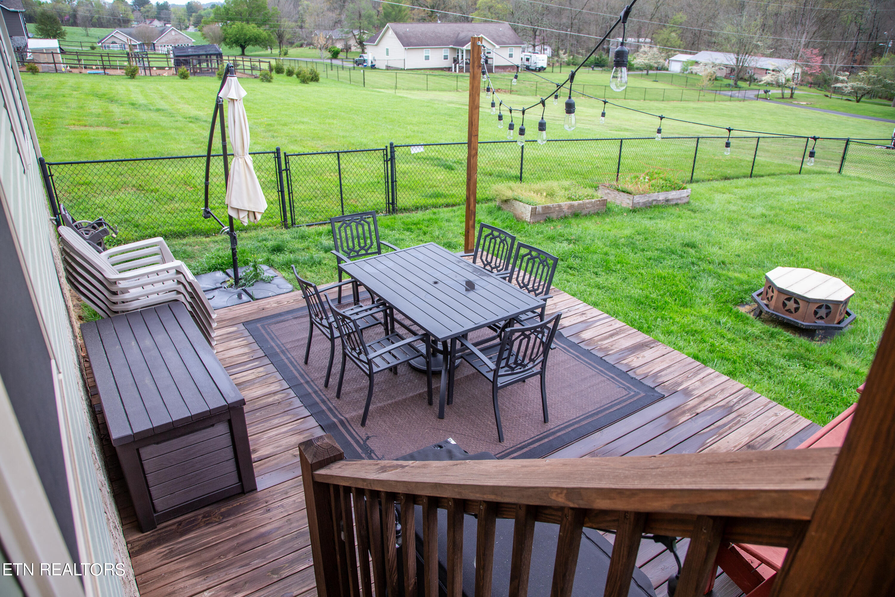 1513 Boyds Creek Hwy