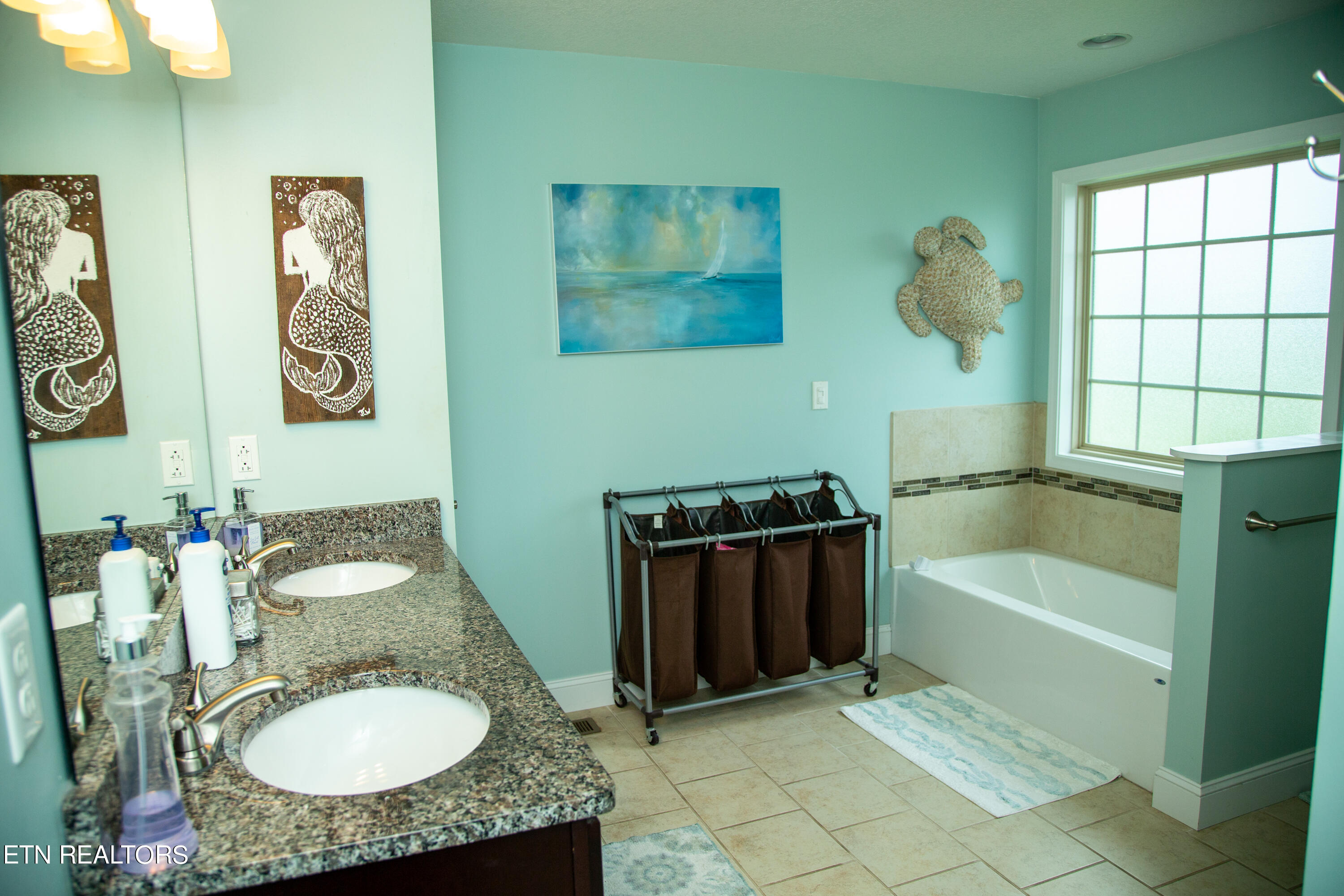 1513 Boyds Creek Hwy