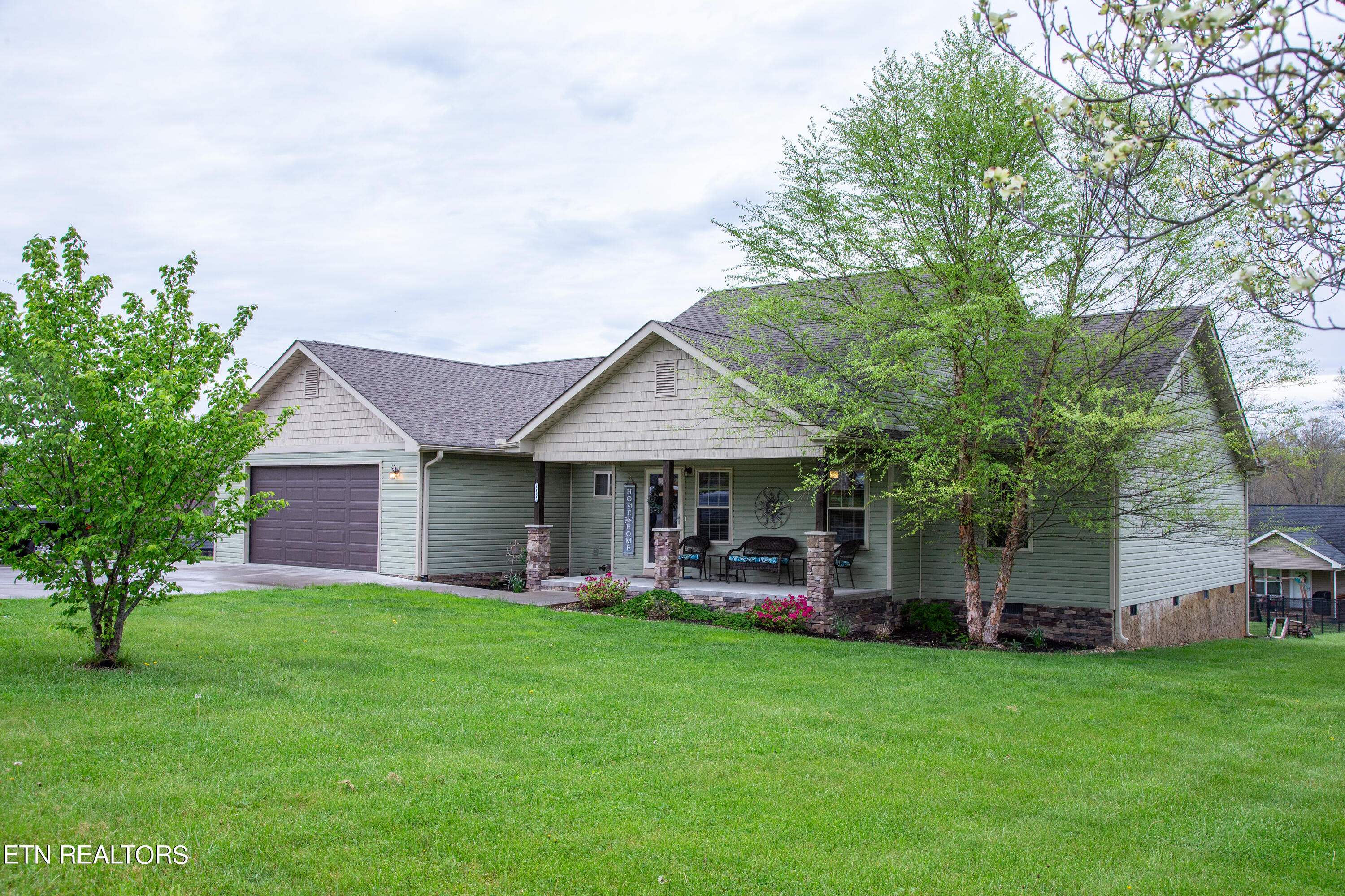 1513 Boyds Creek Hwy