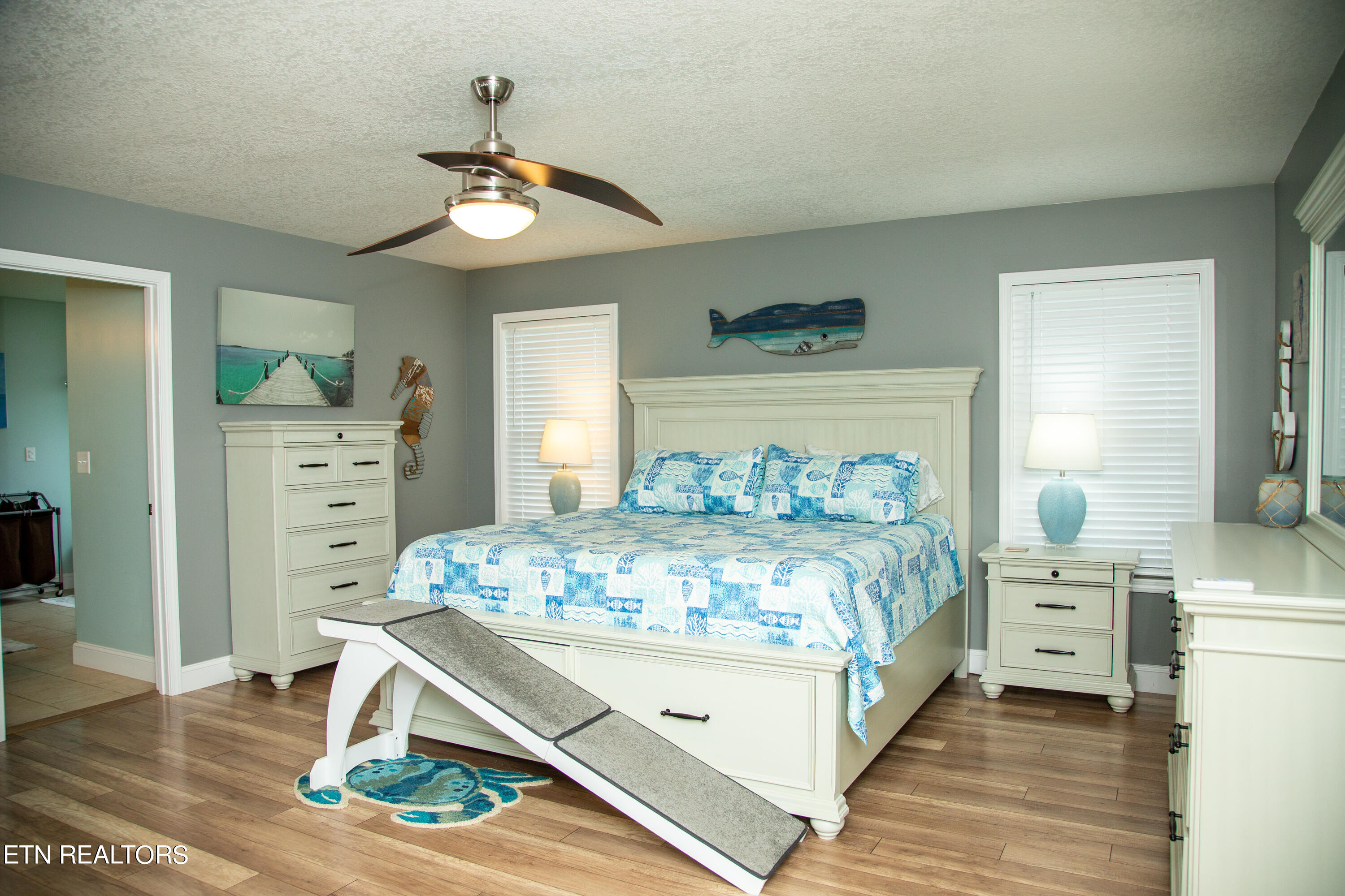 1513 Boyds Creek Hwy