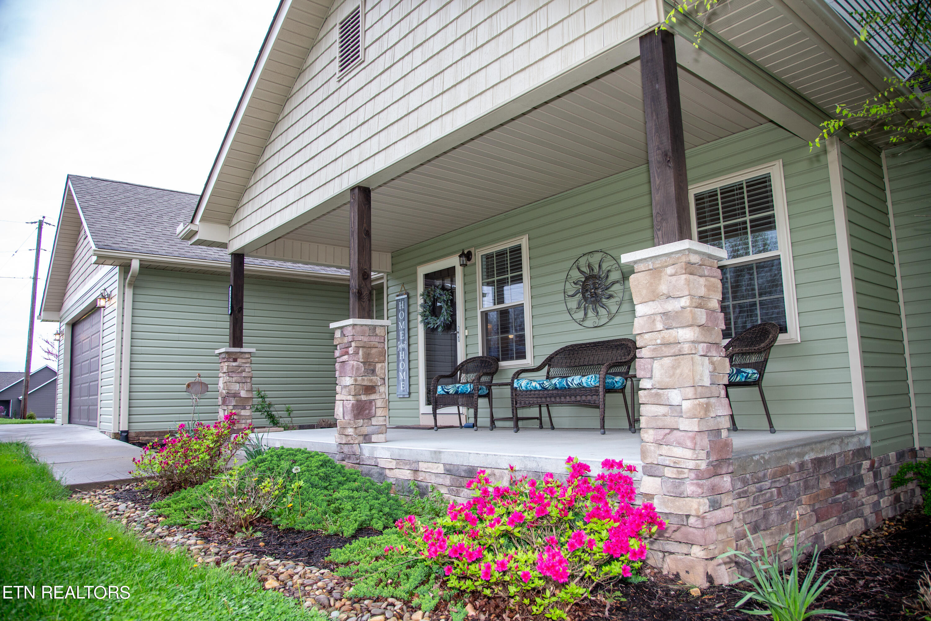 1513 Boyds Creek Hwy