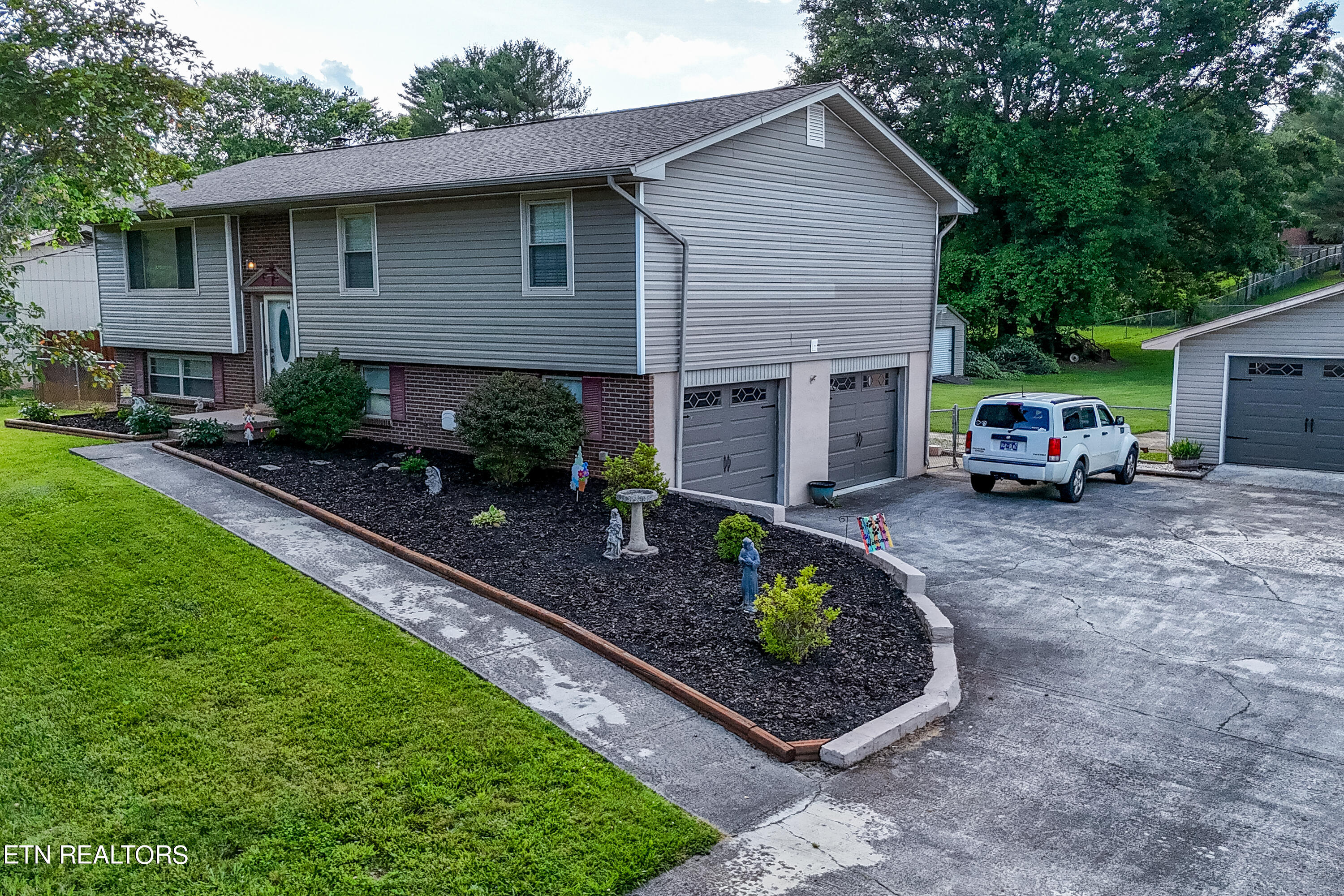 616 Pimlico Drive