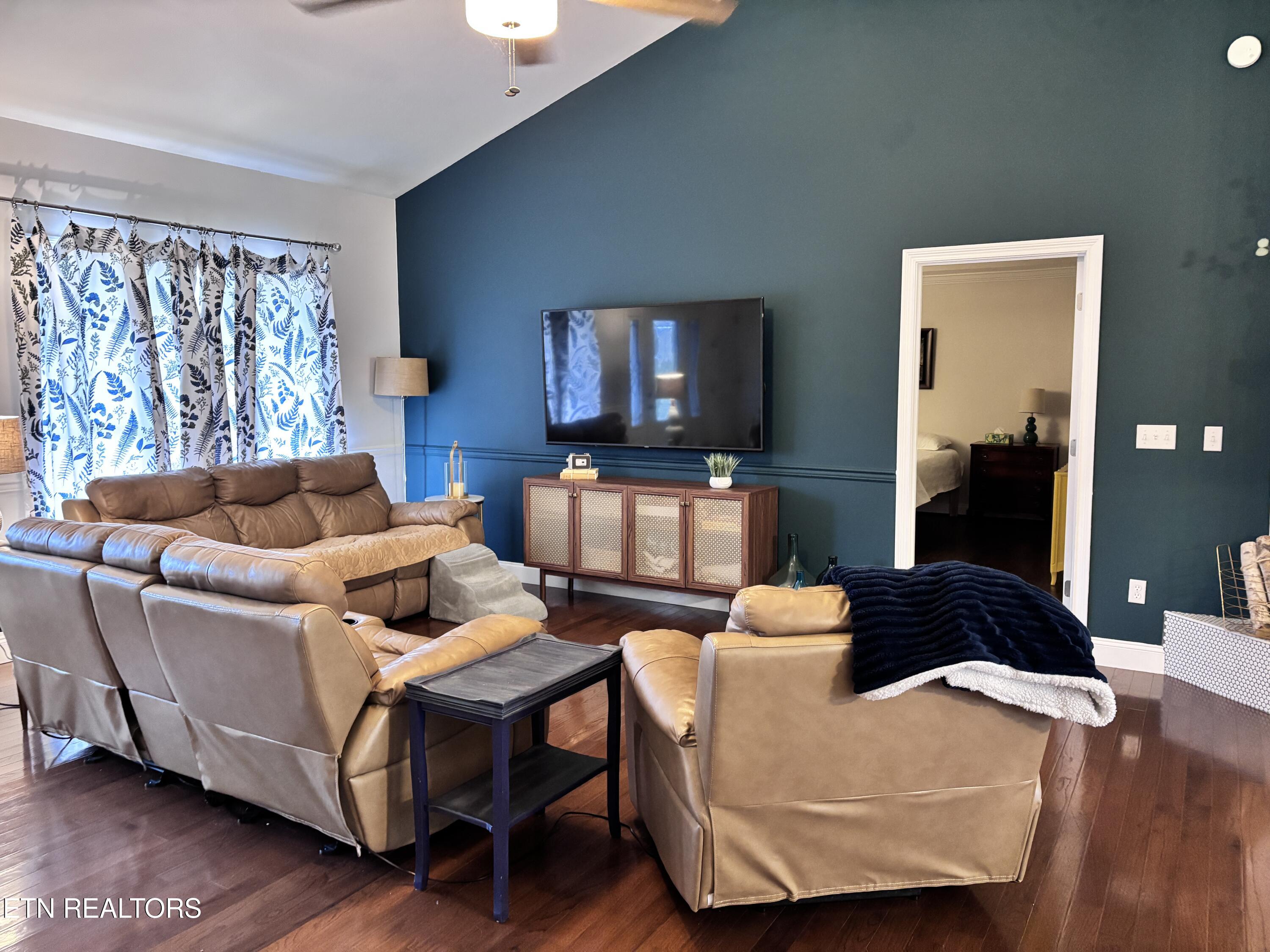 2644 Covington Circle