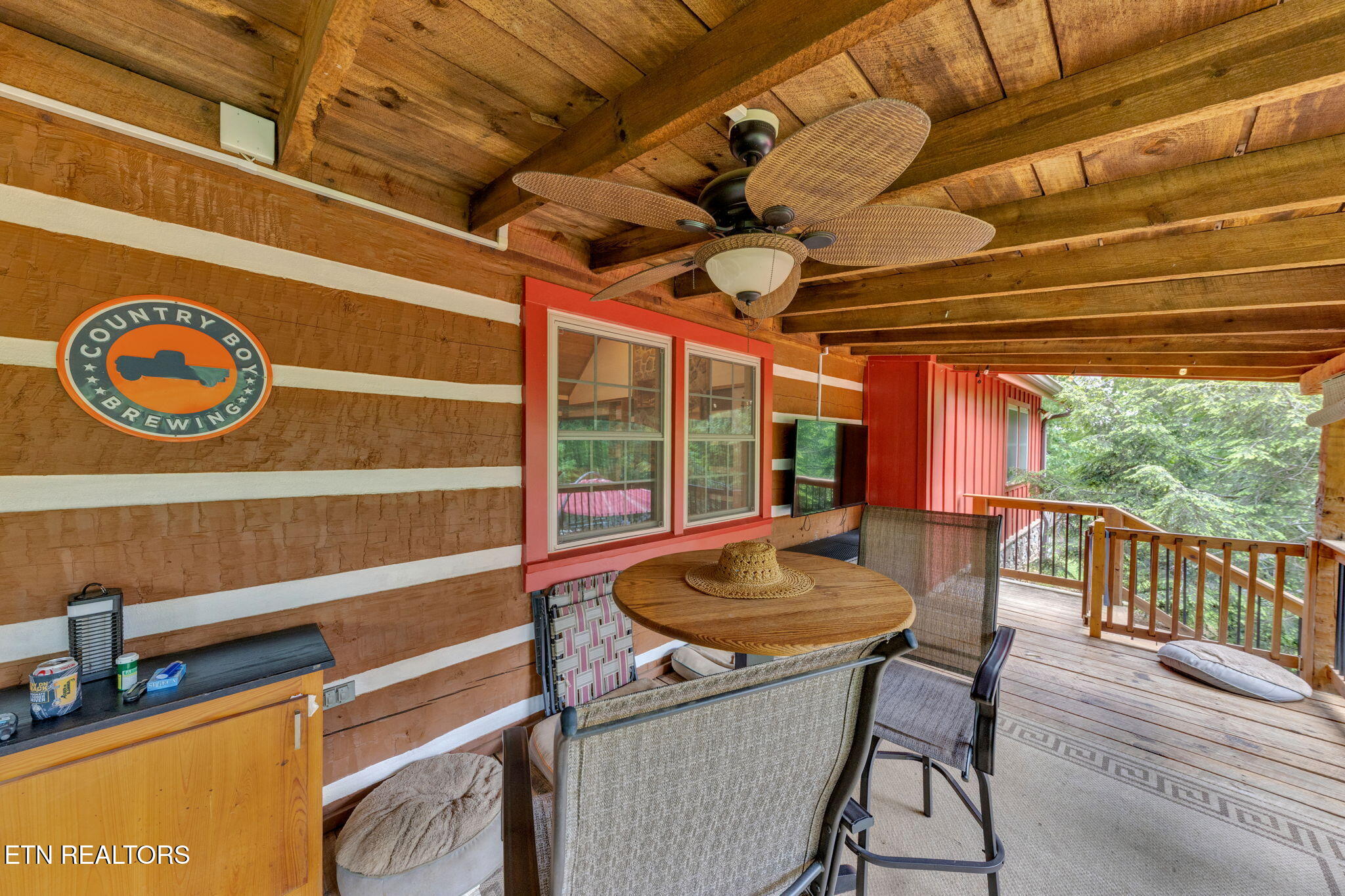 1301 Sourwood Way