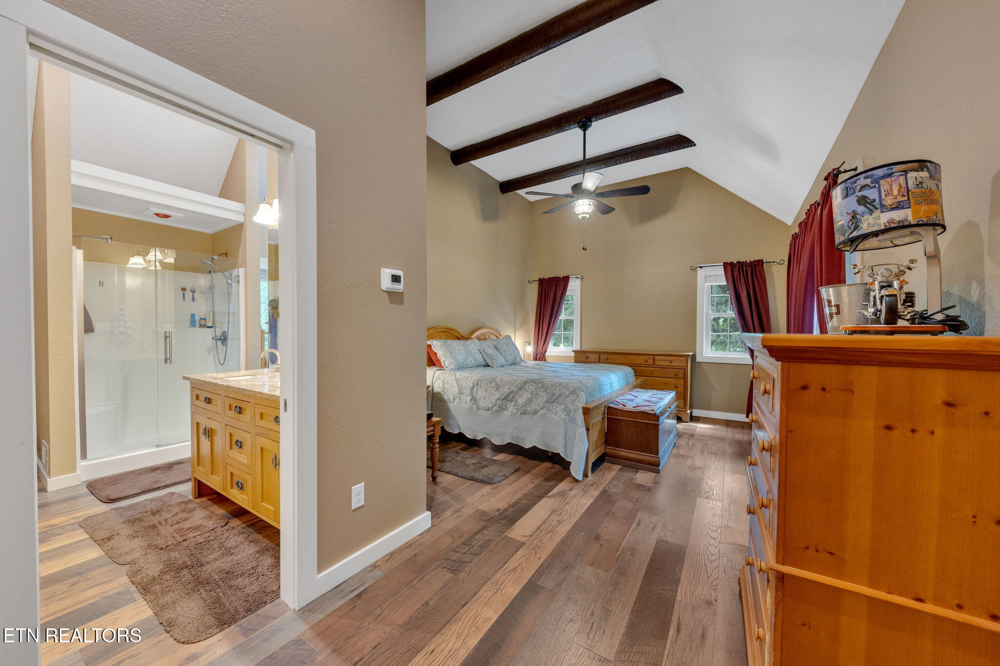 1301 Sourwood Way