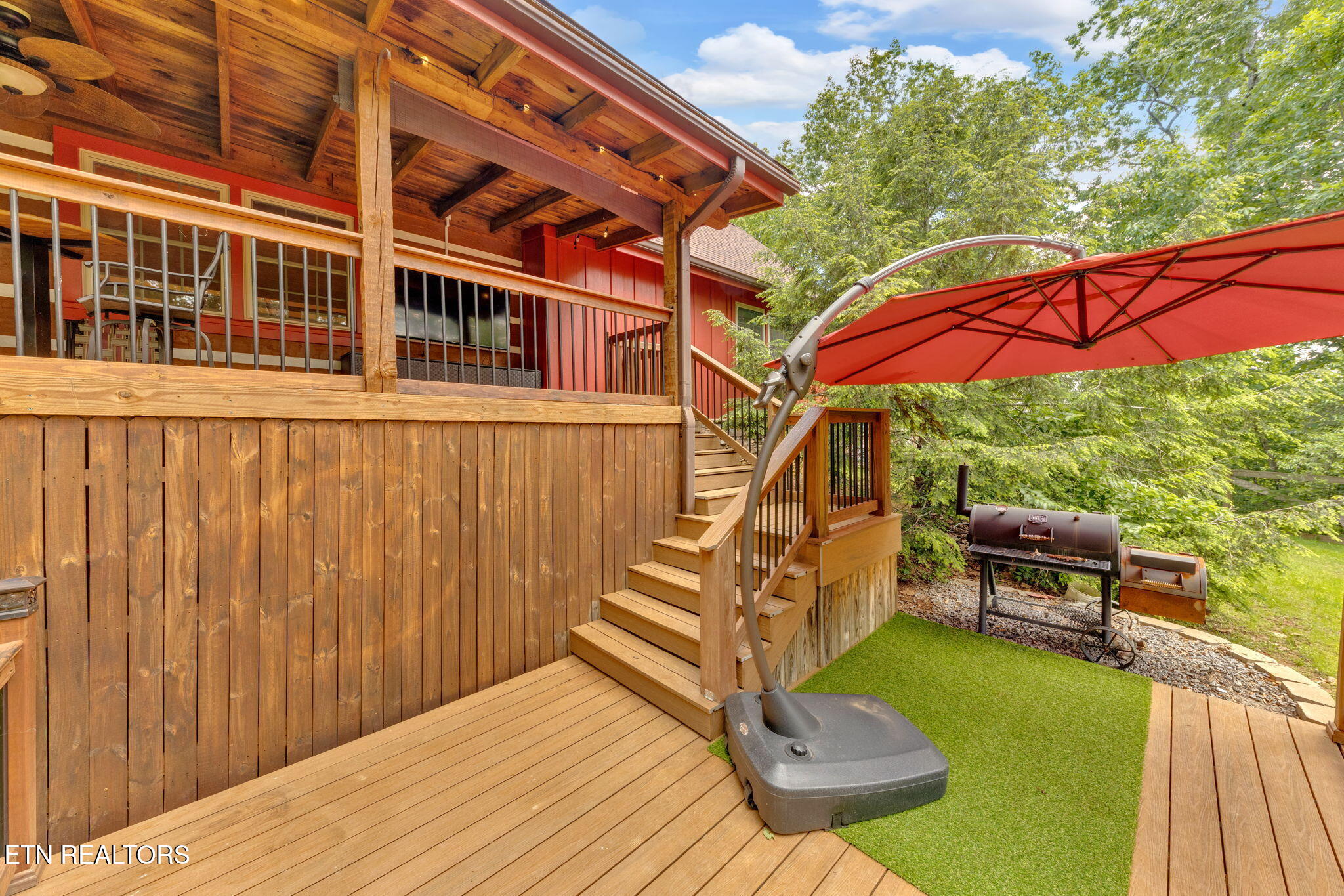 1301 Sourwood Way