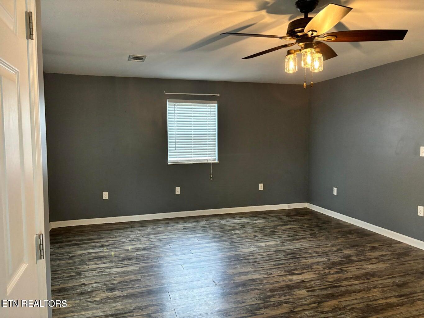 1410 Pine Ridge Rd