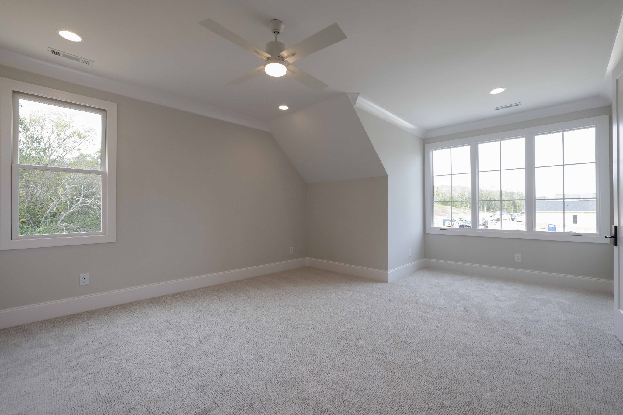 411 Stephens Valley Blvd - Lot 743