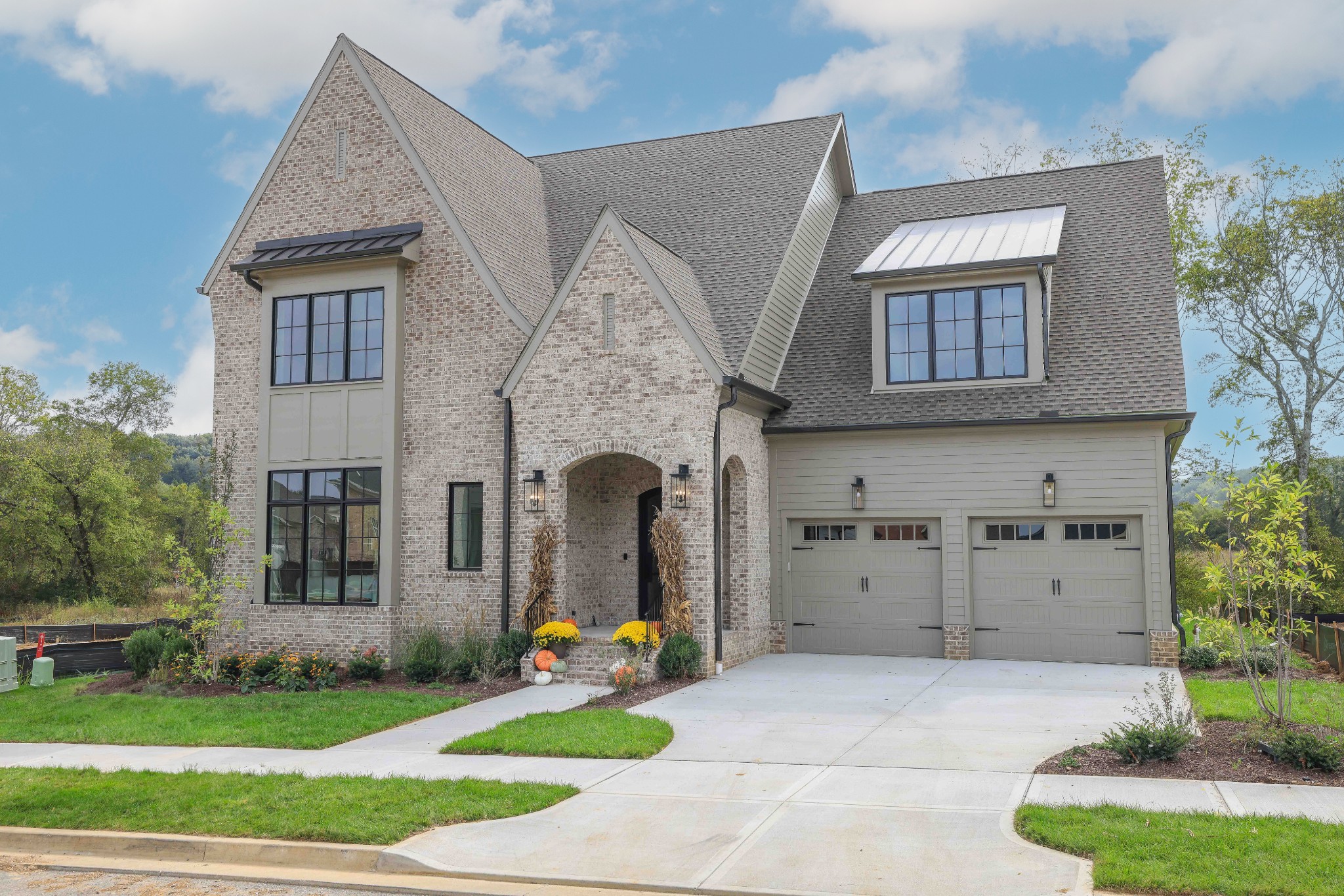 411 Stephens Valley Blvd - Lot 743