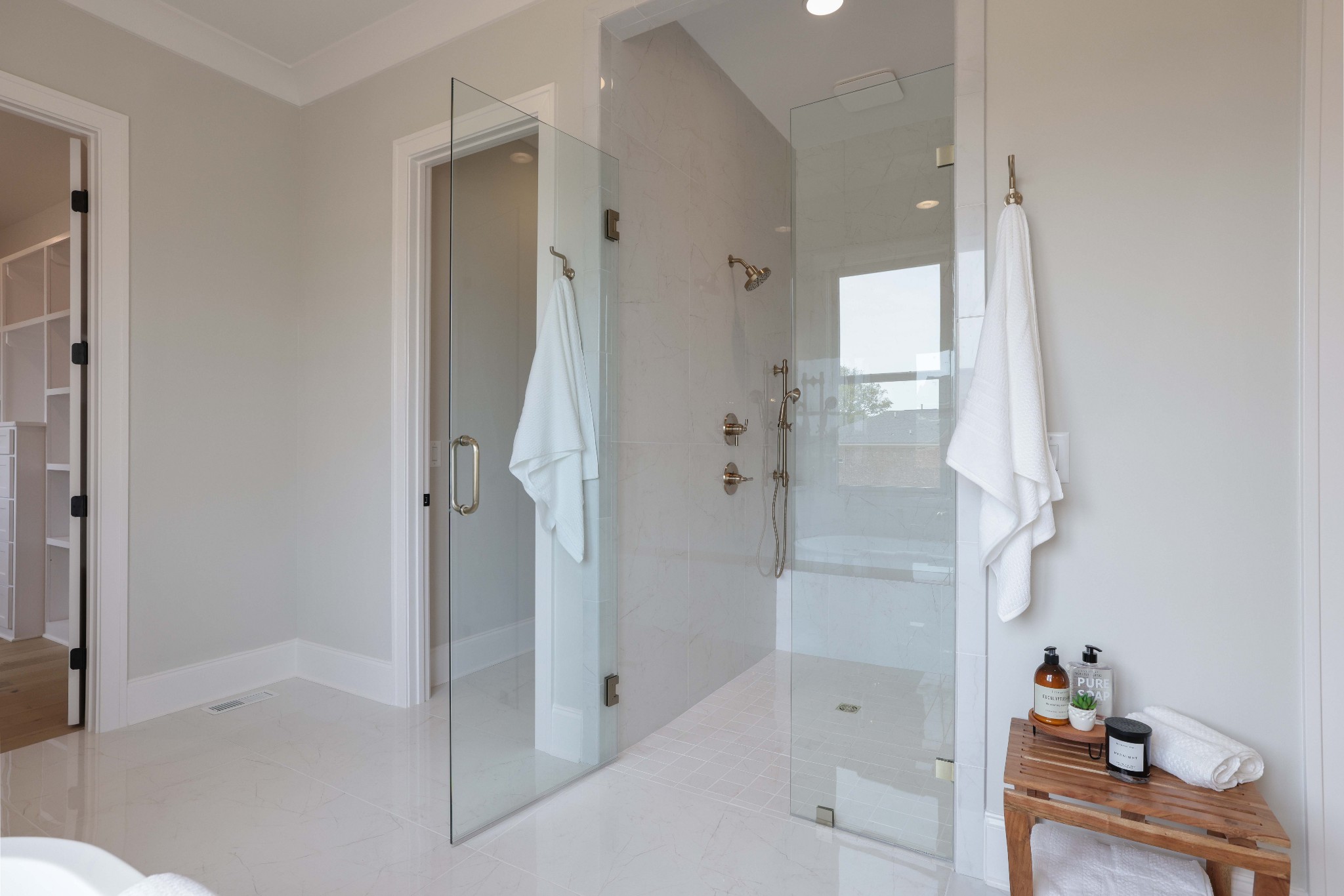 411 Stephens Valley Blvd - Lot 743