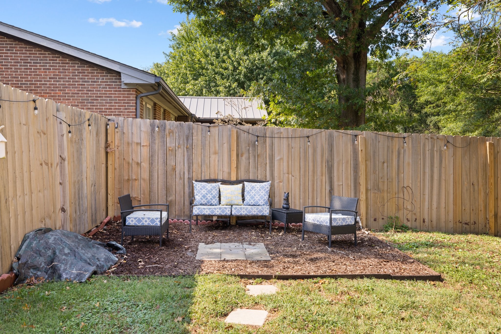 1605 Woodland Ct