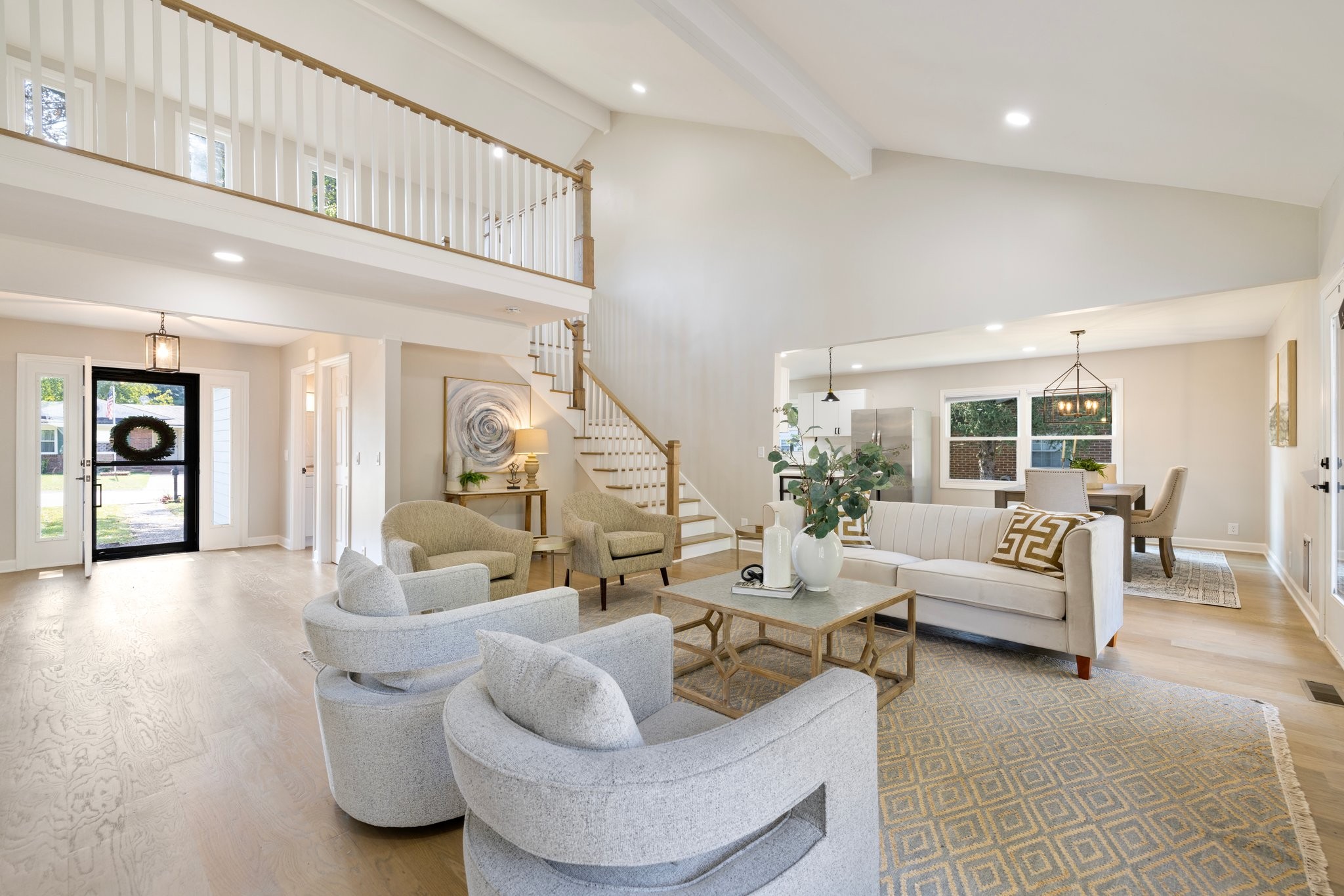 1605 Woodland Ct