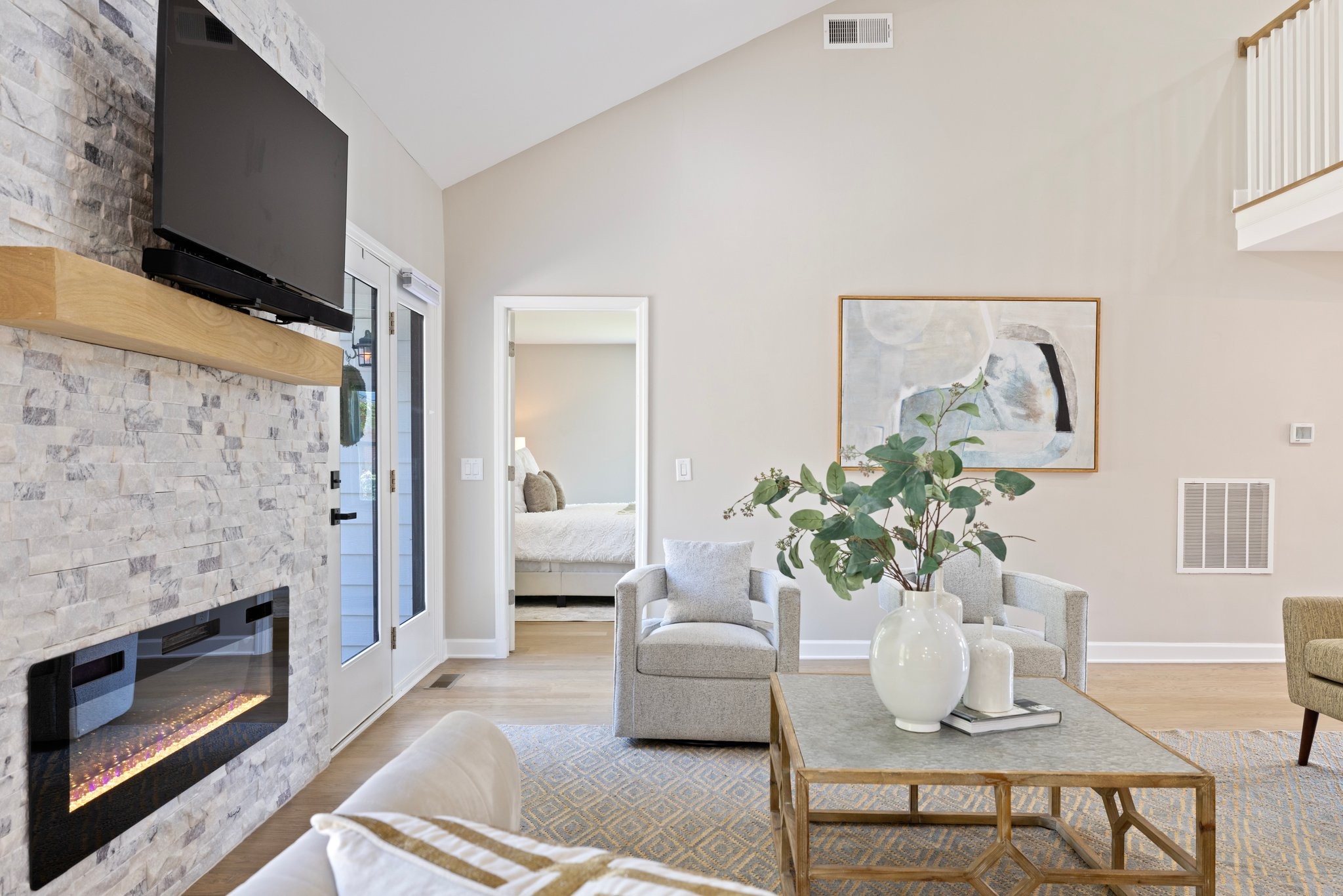 1605 Woodland Ct