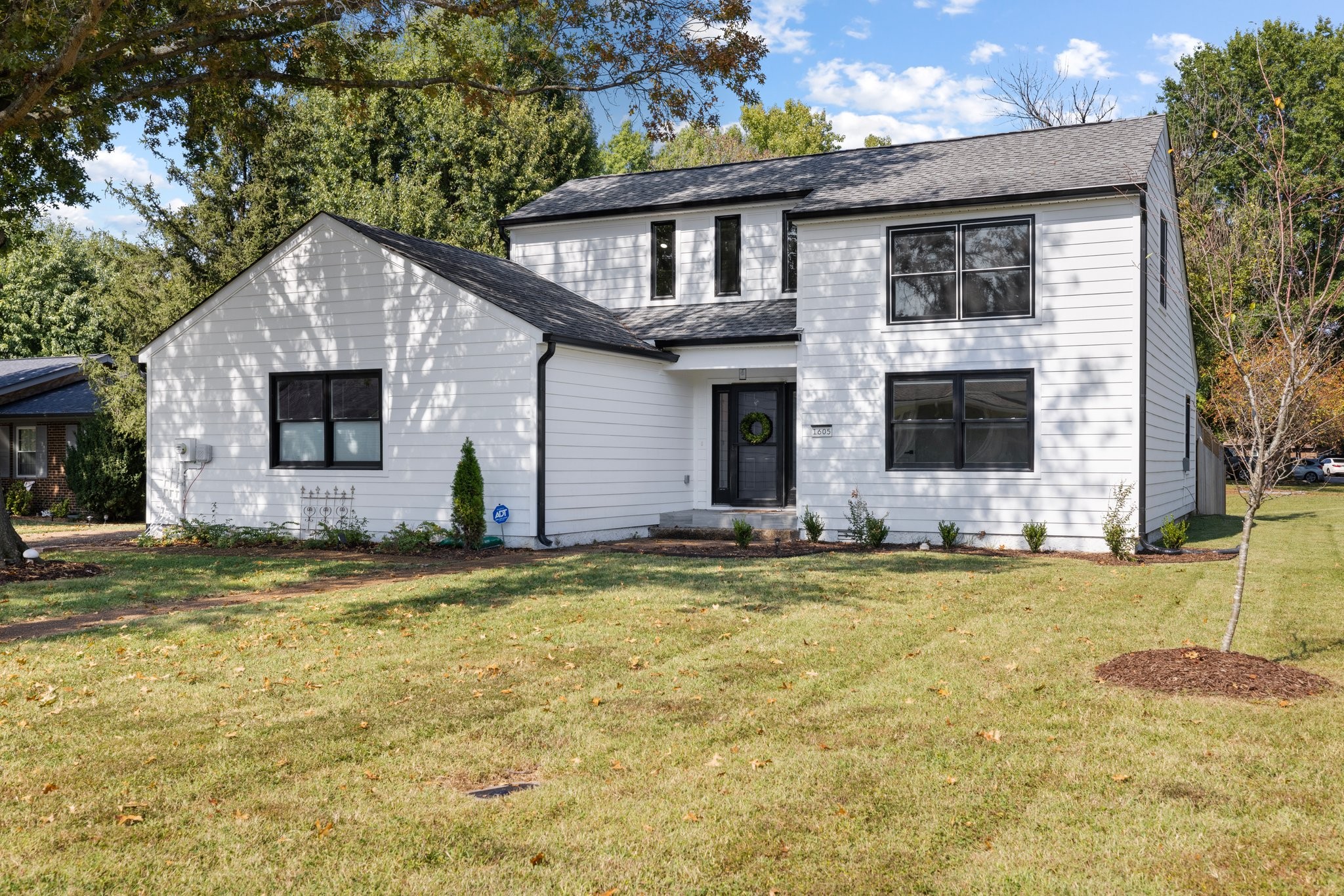1605 Woodland Ct
