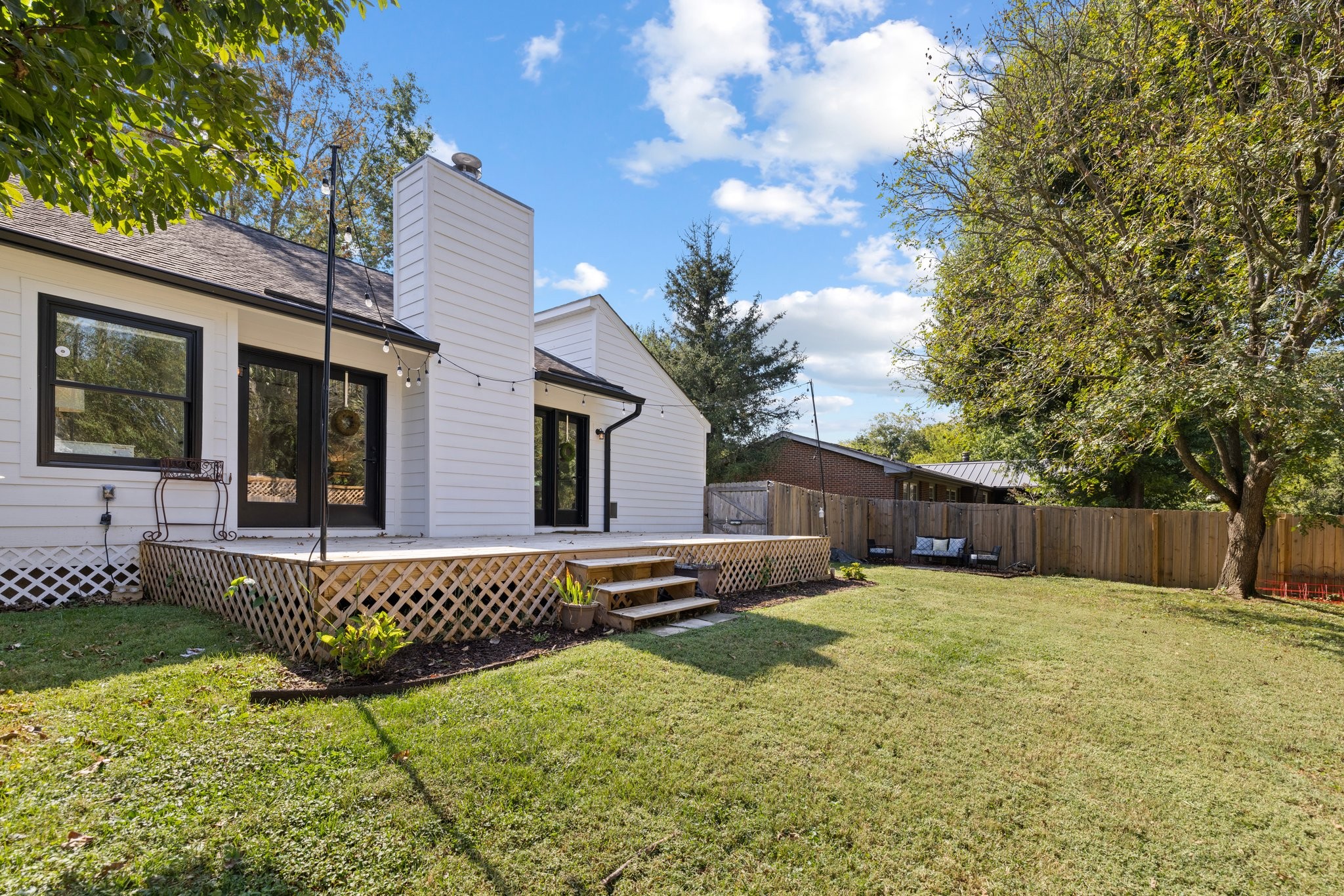 1605 Woodland Ct