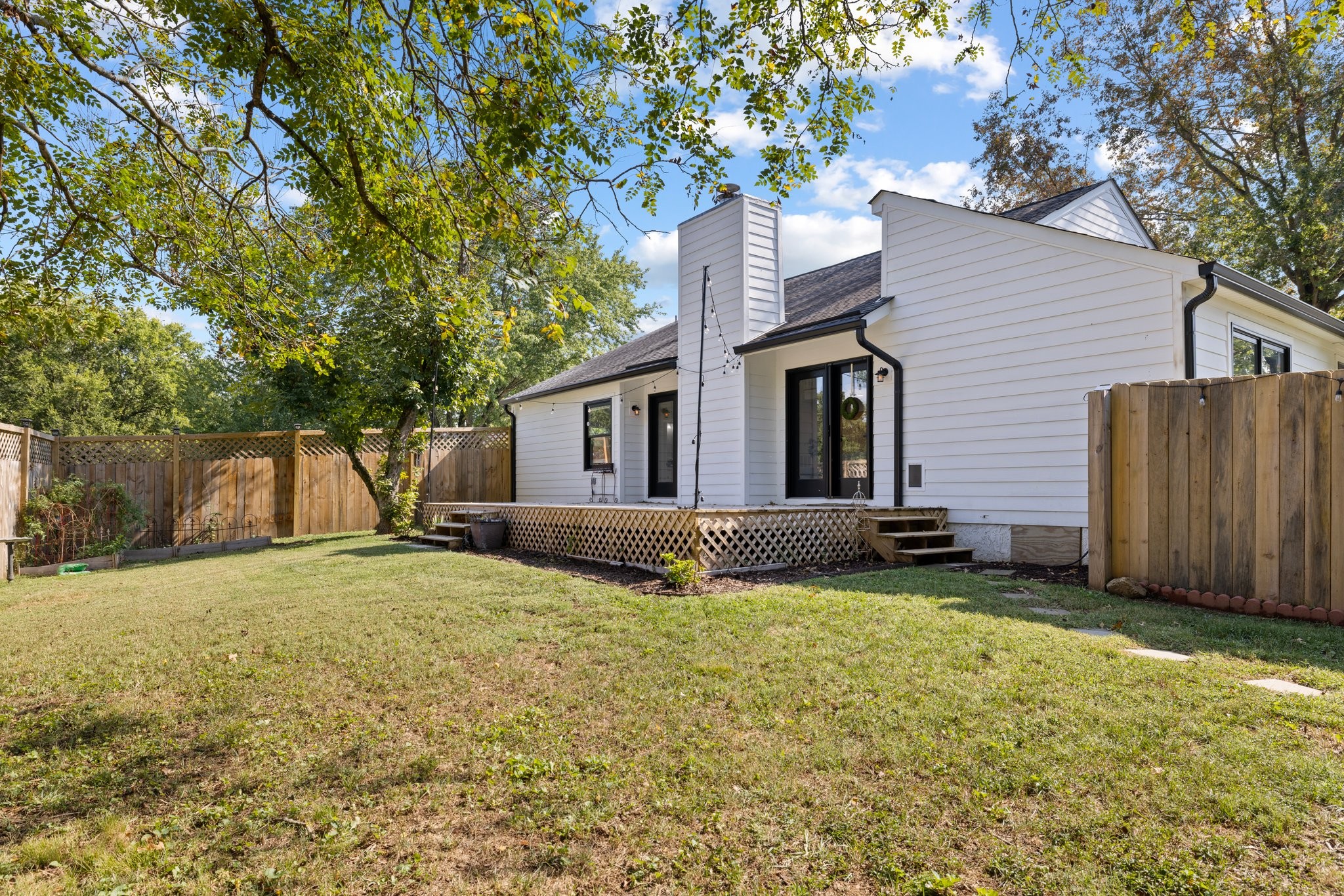 1605 Woodland Ct