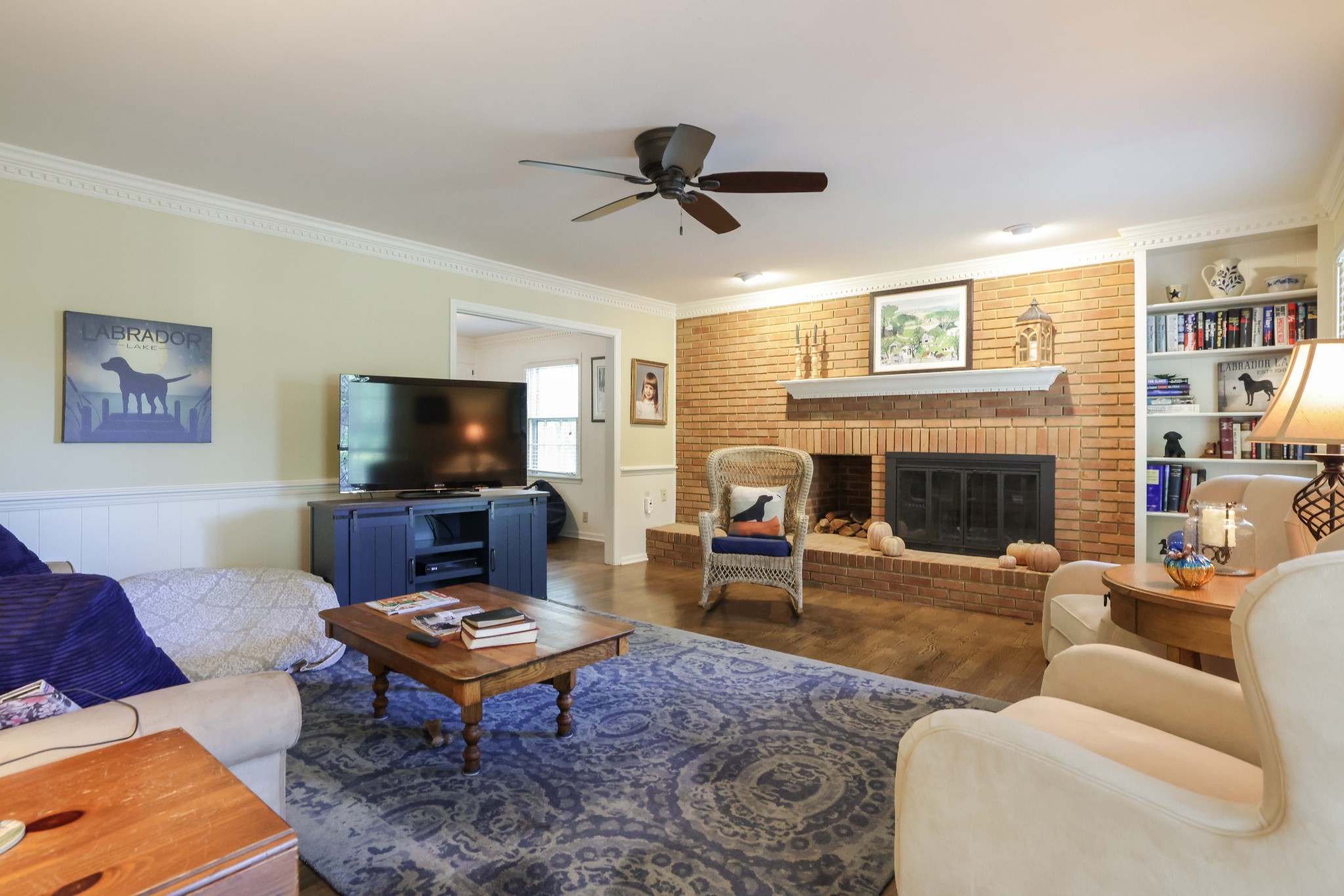 7017 Ellendale Dr