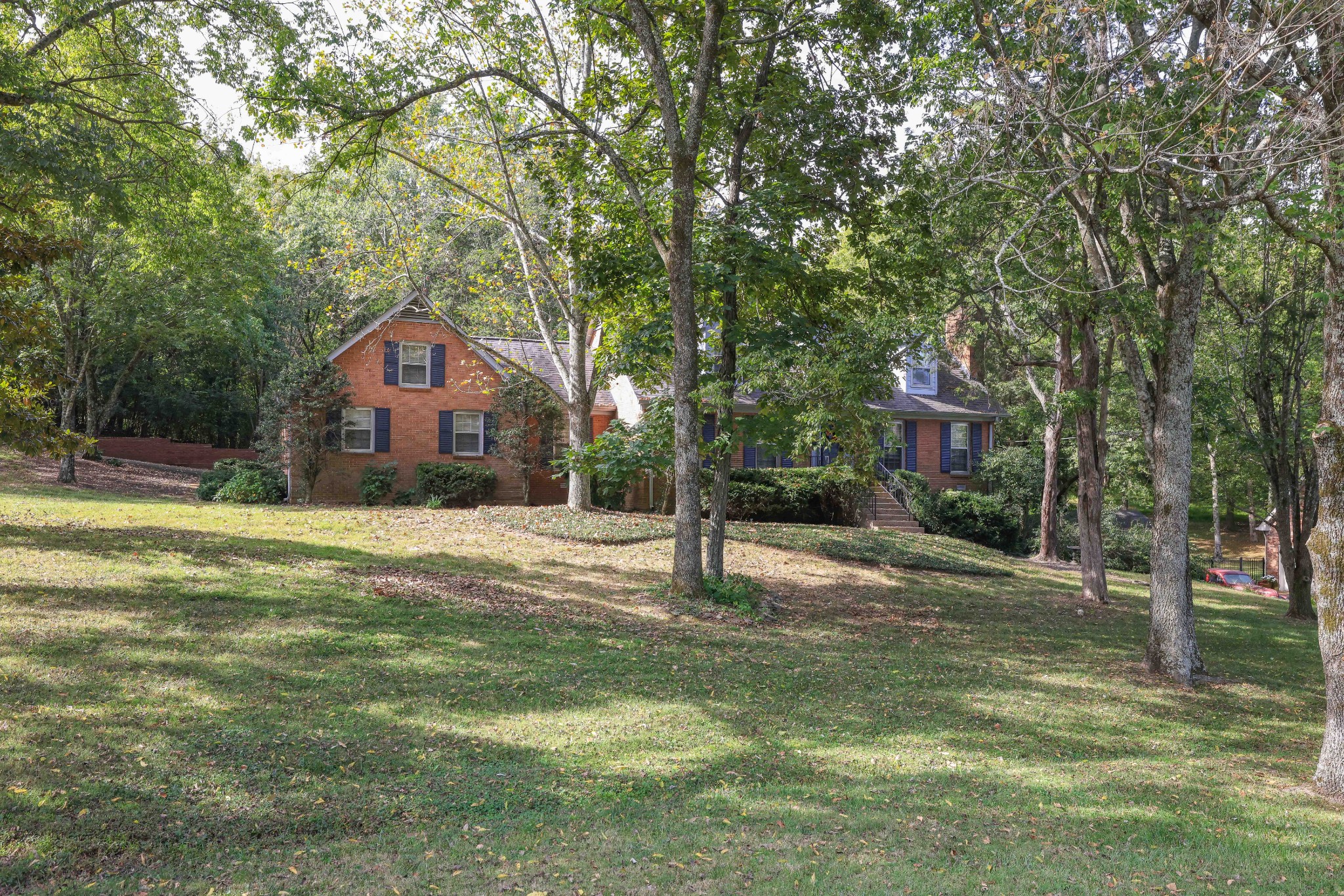 7017 Ellendale Dr