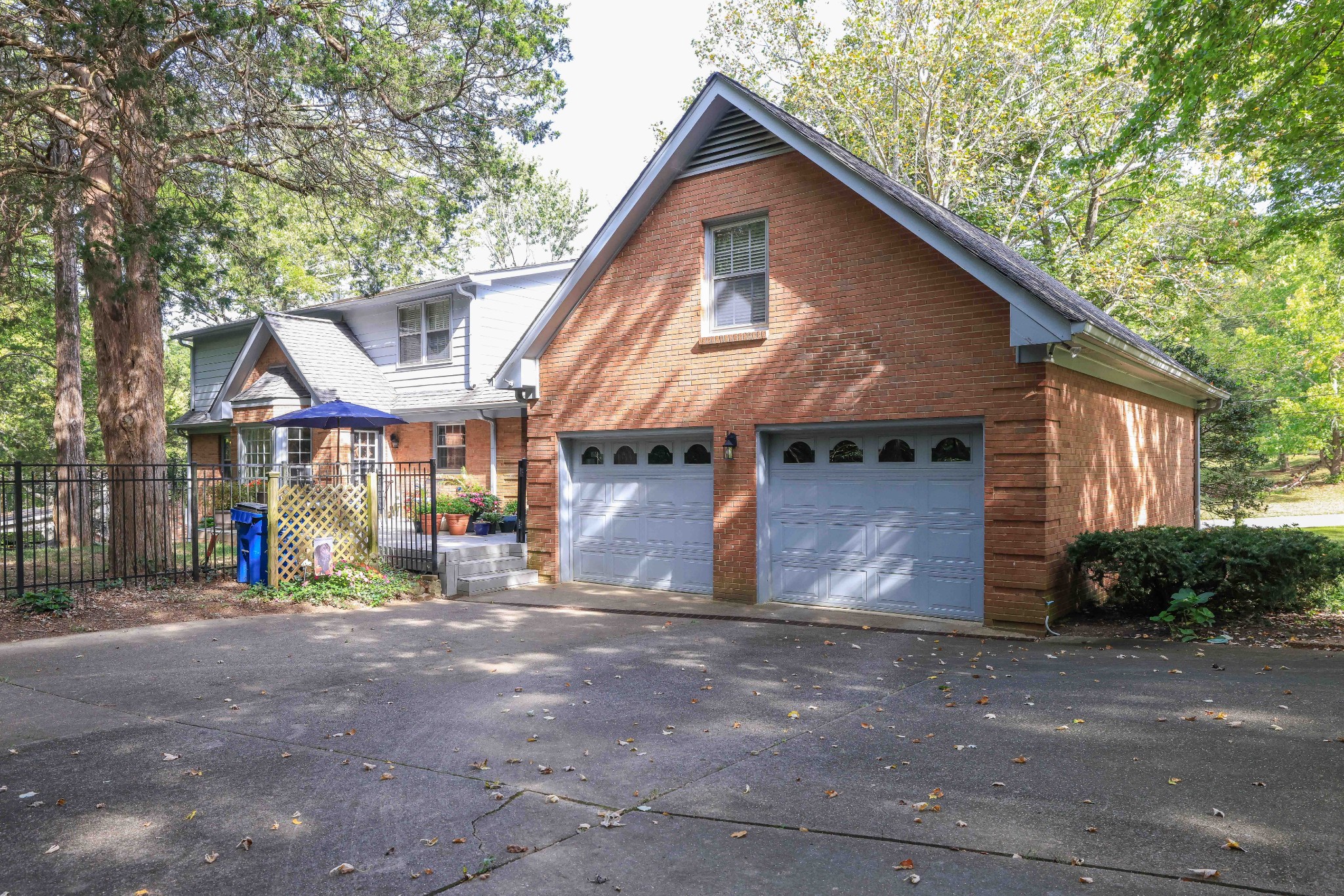 7017 Ellendale Dr