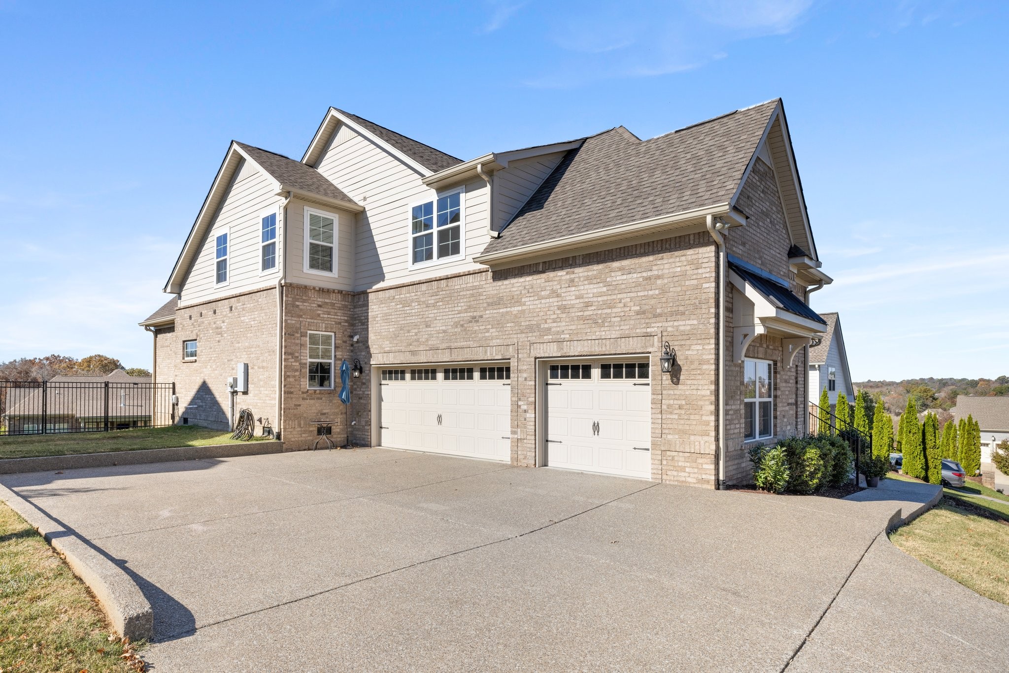704 Calmore Ct