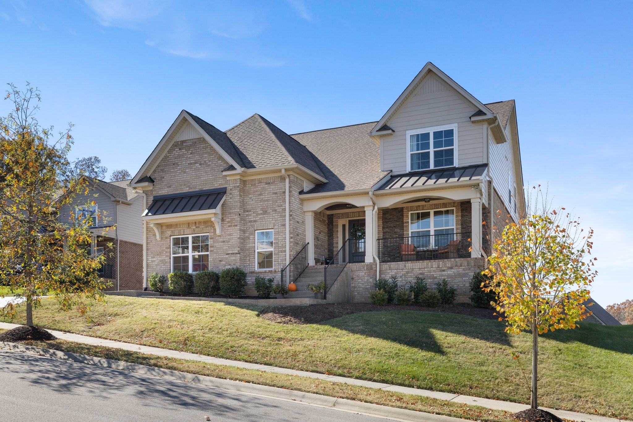 704 Calmore Ct