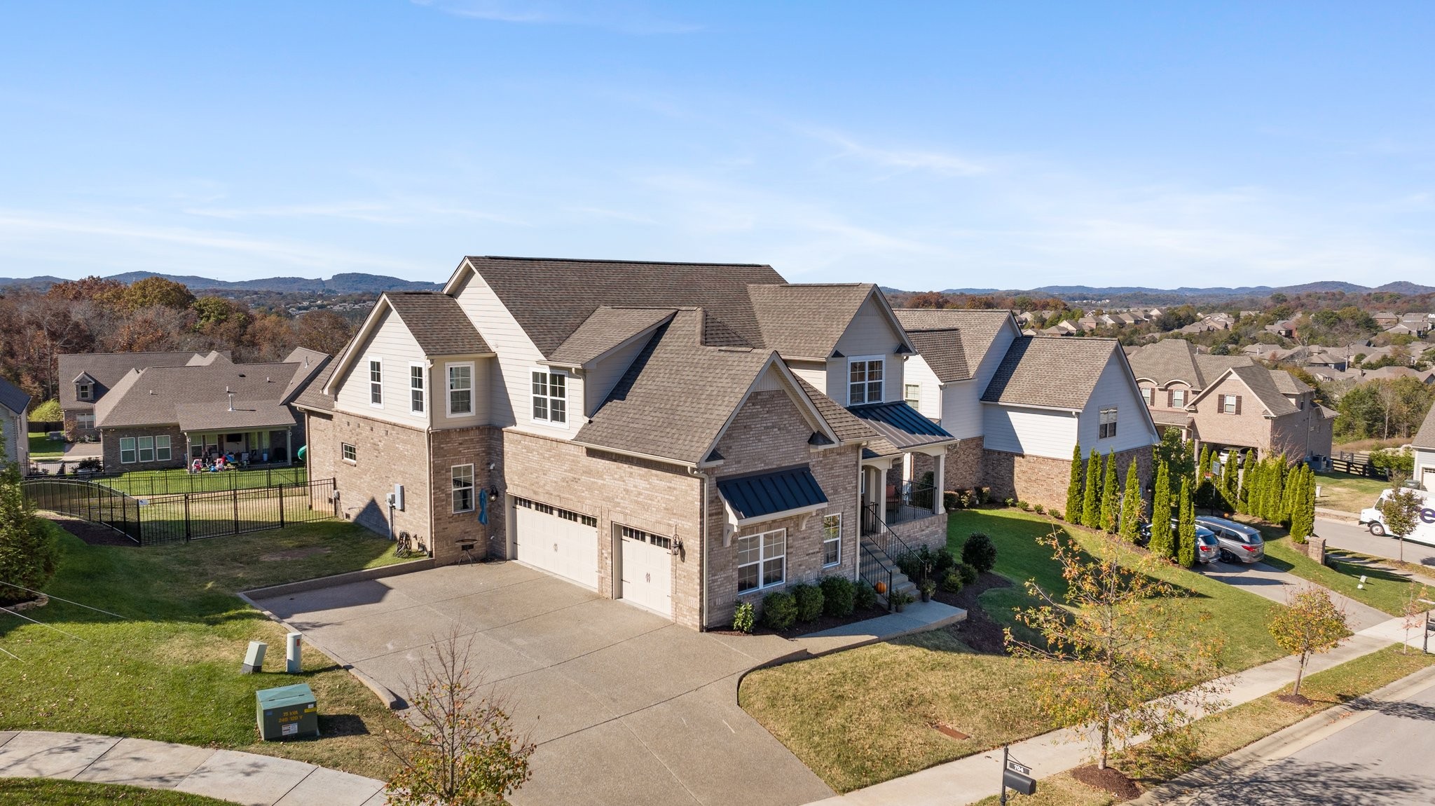 704 Calmore Ct