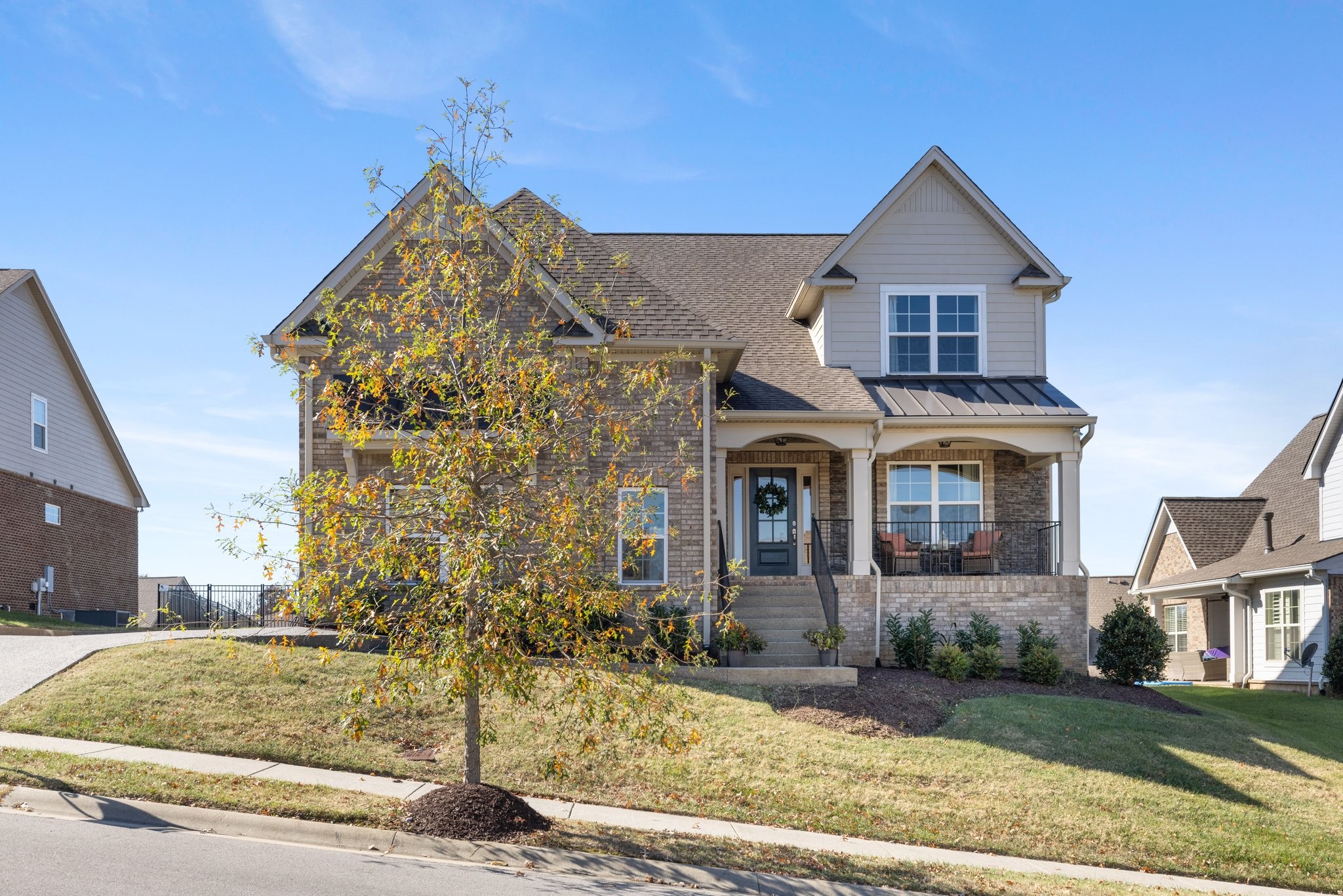 704 Calmore Ct
