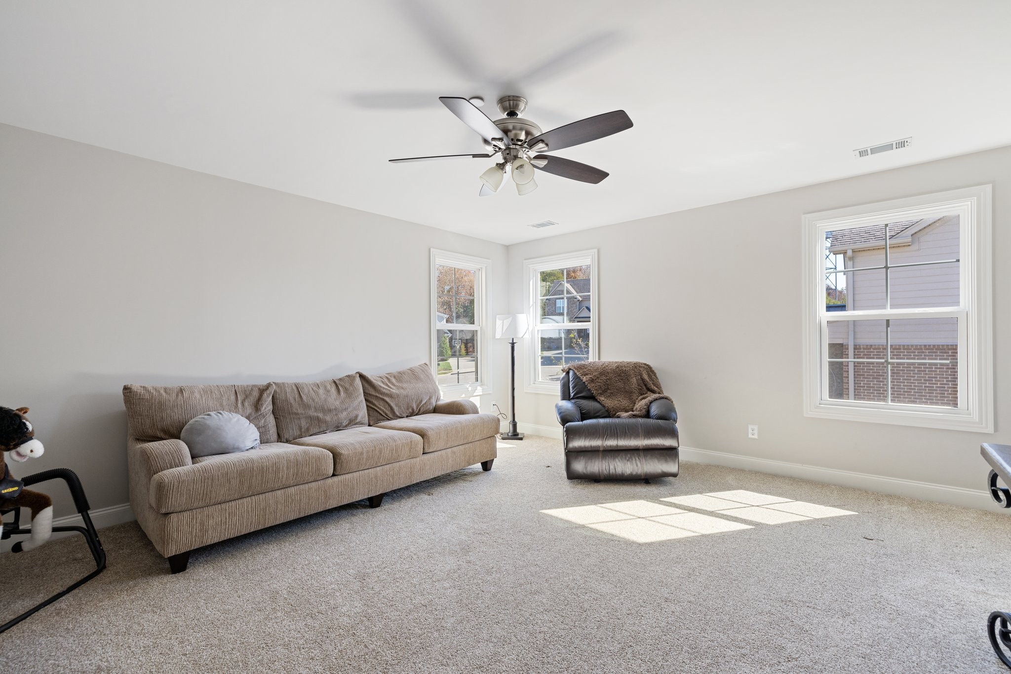 704 Calmore Ct