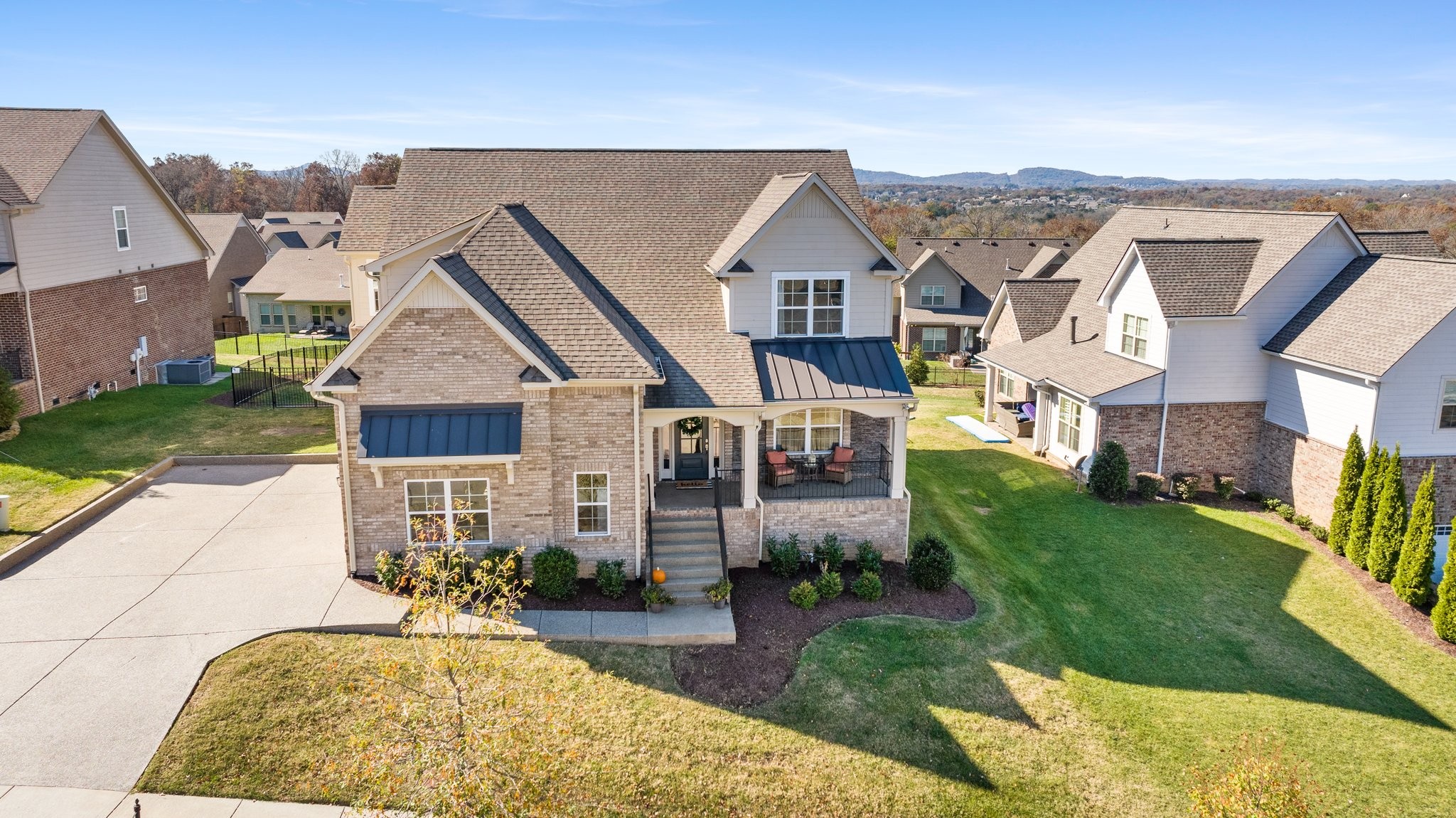 704 Calmore Ct