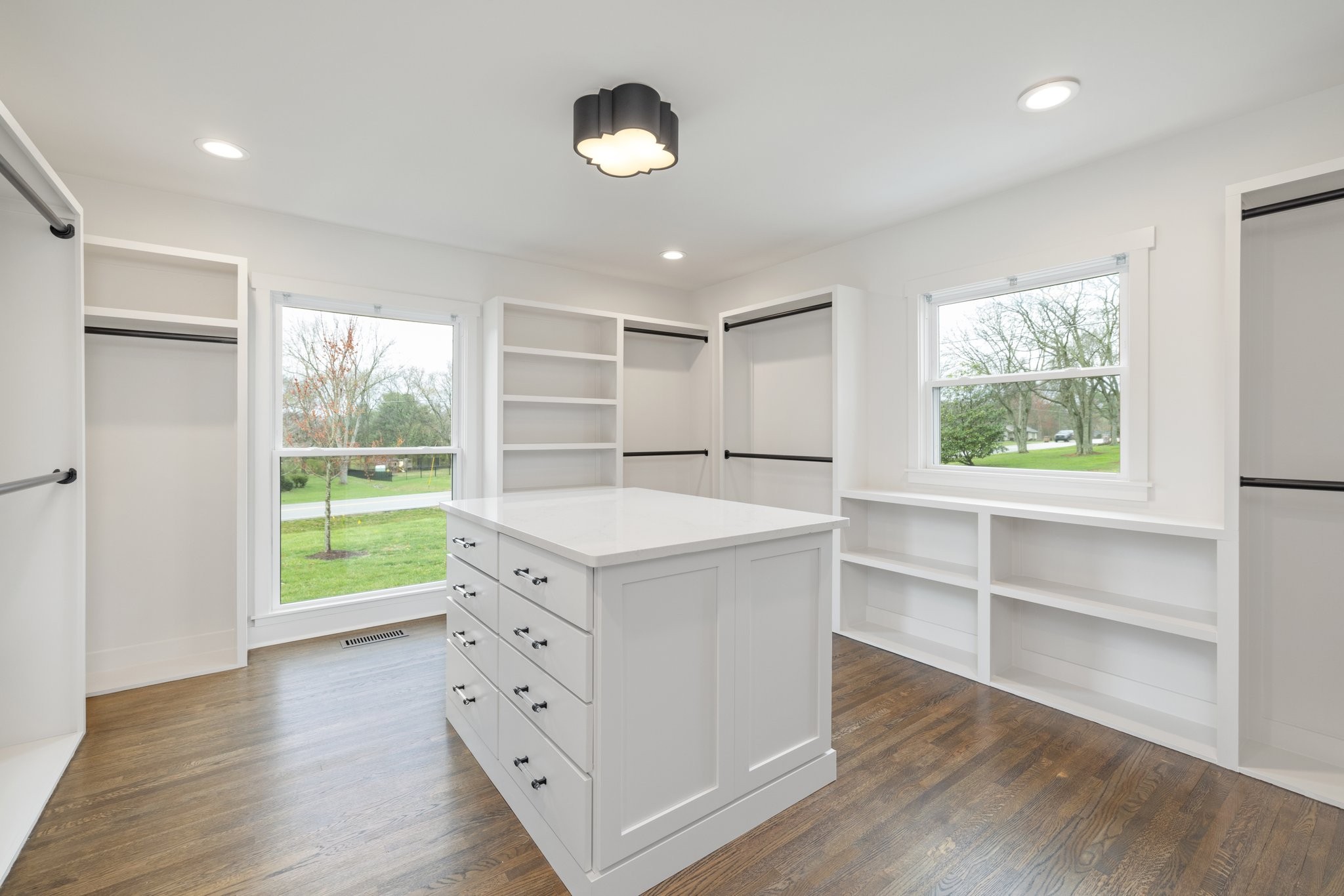 1505 Covington Dr
