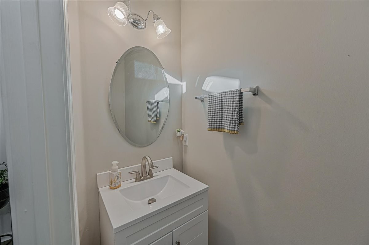 643 Huffine Manor Cir