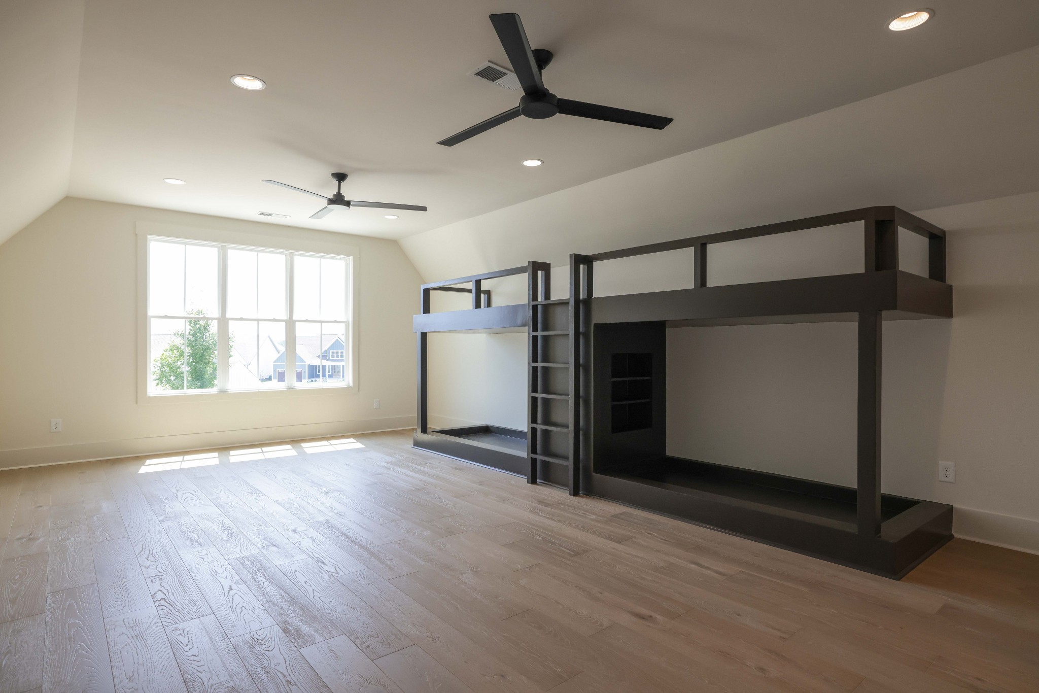 107 Slalom Cir