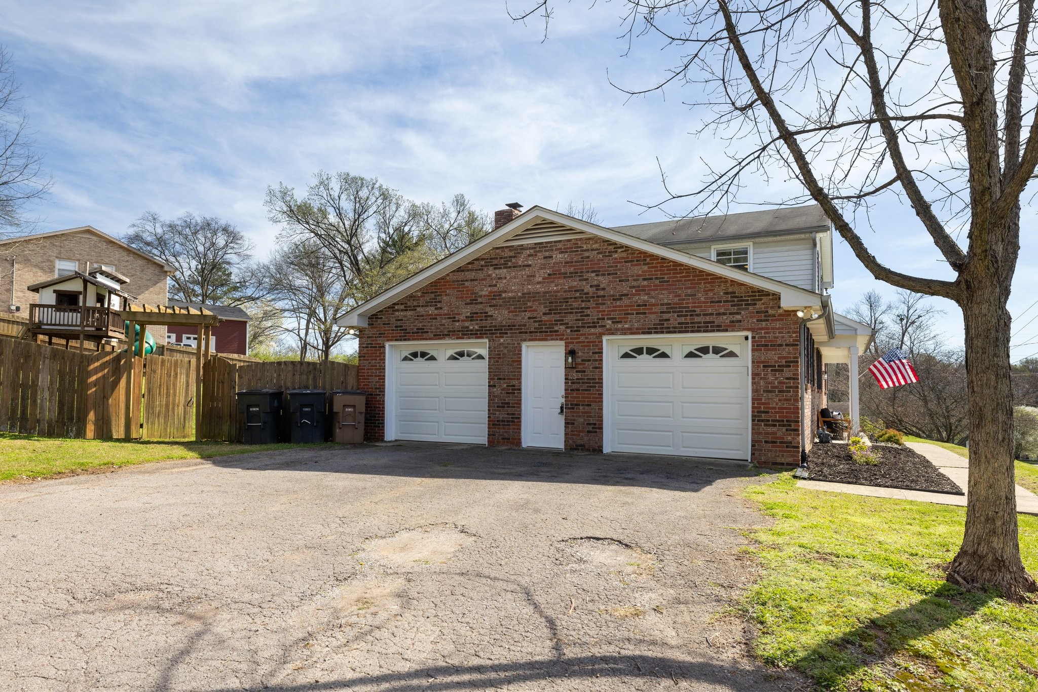 5172 Ashley Dr