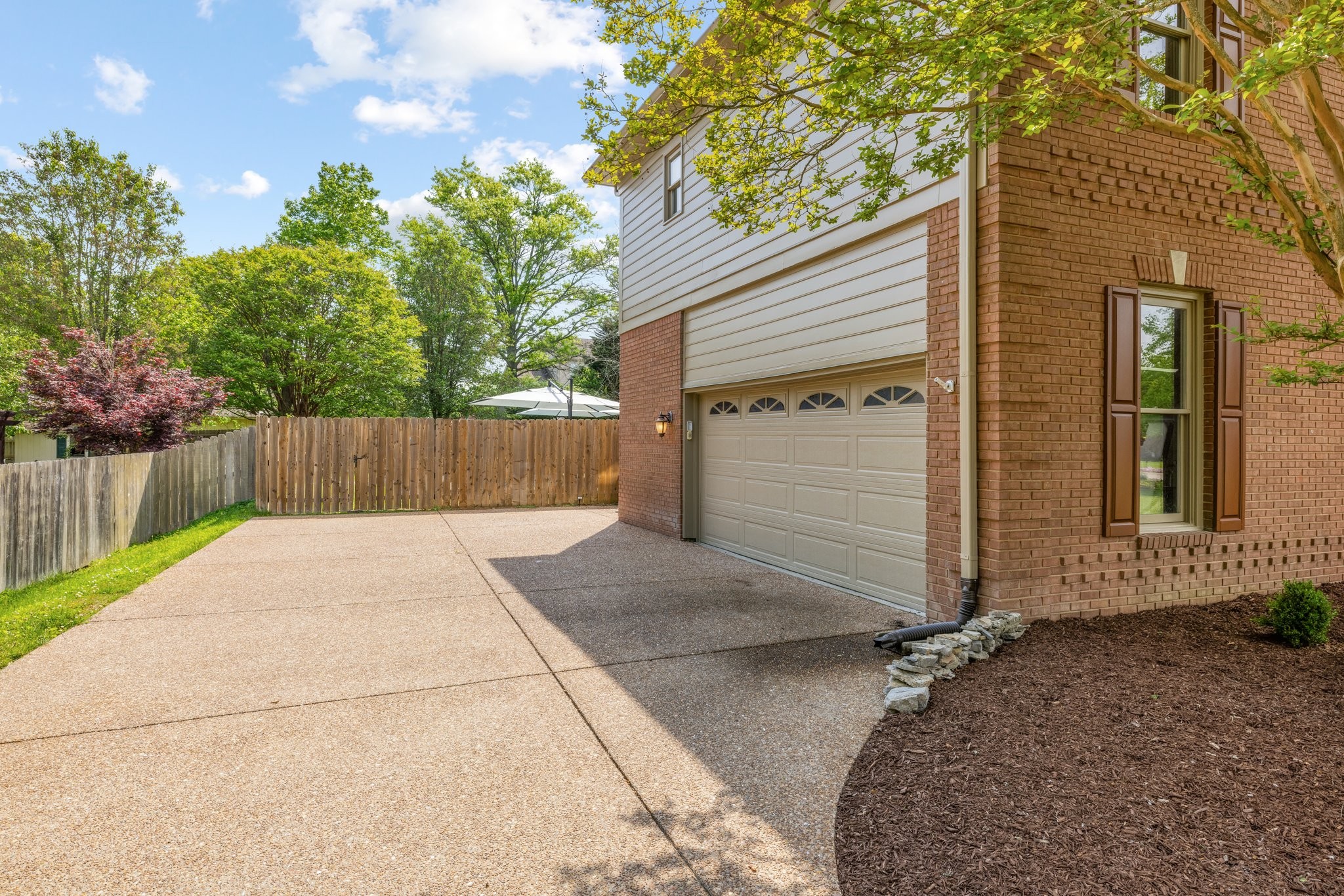 524 Ridgestone Dr