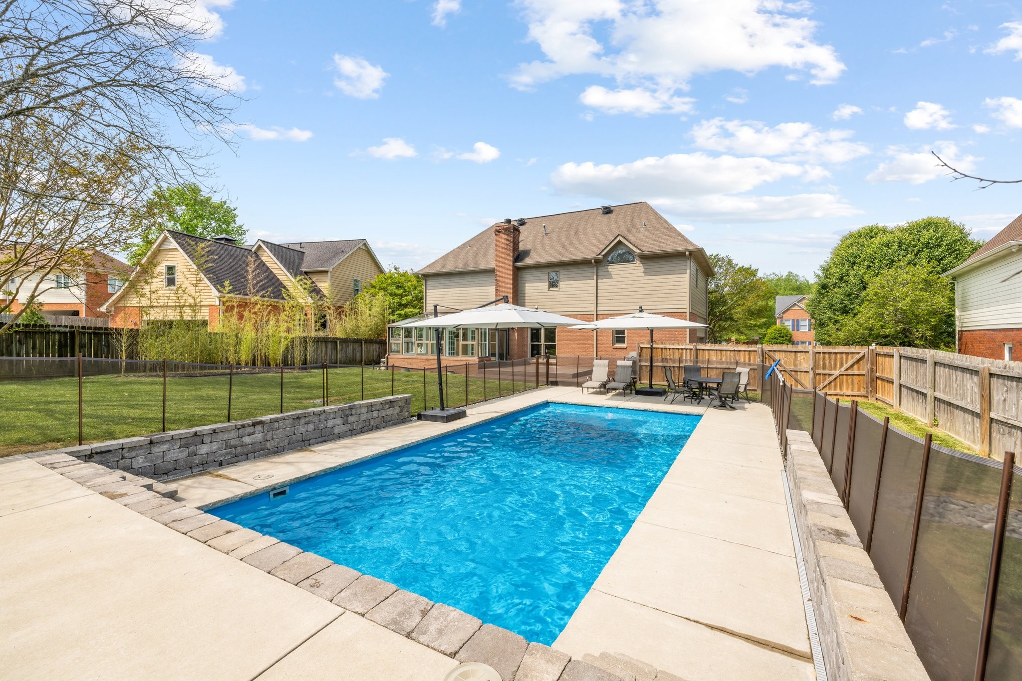 524 Ridgestone Dr