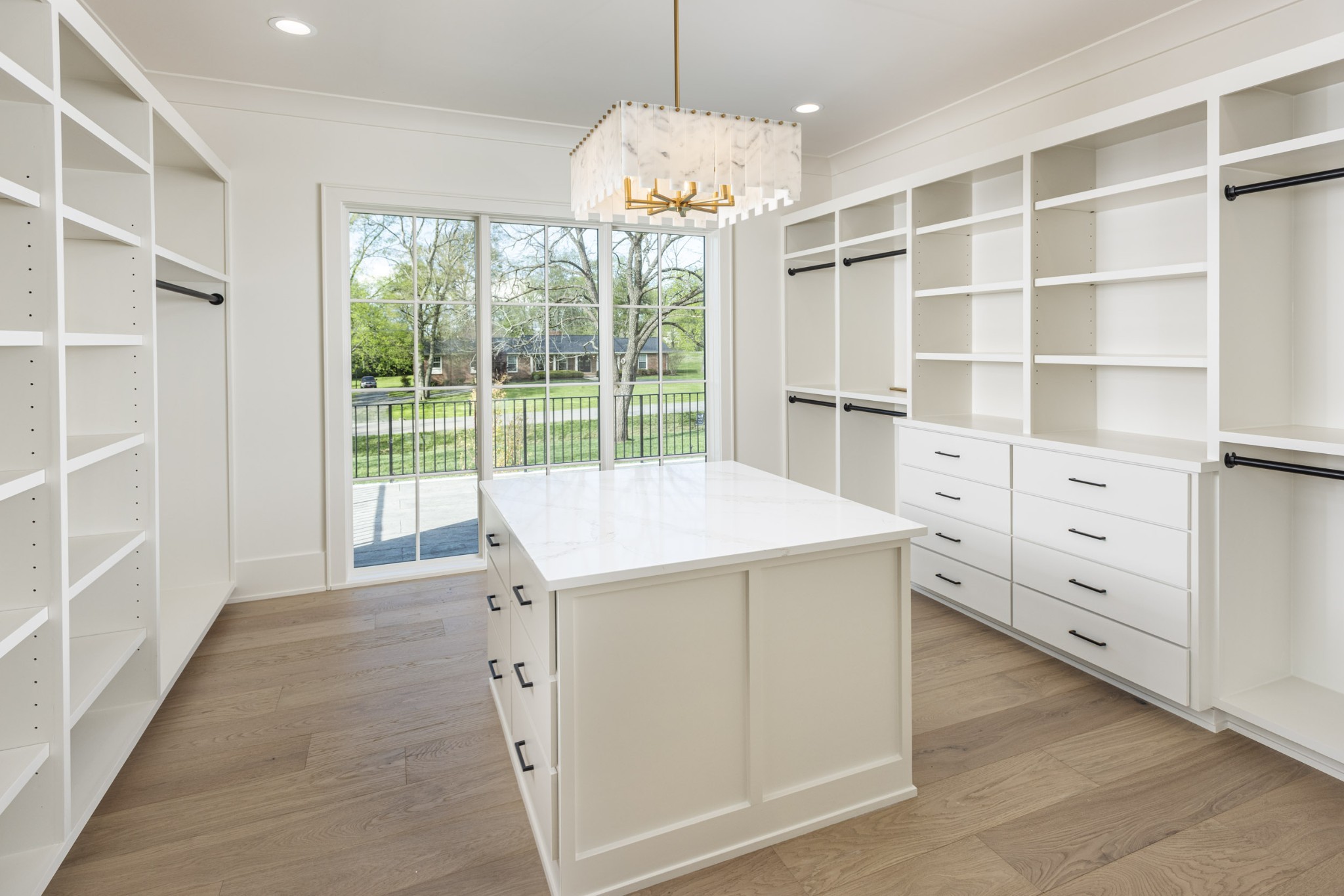 8011 Vaden Dr