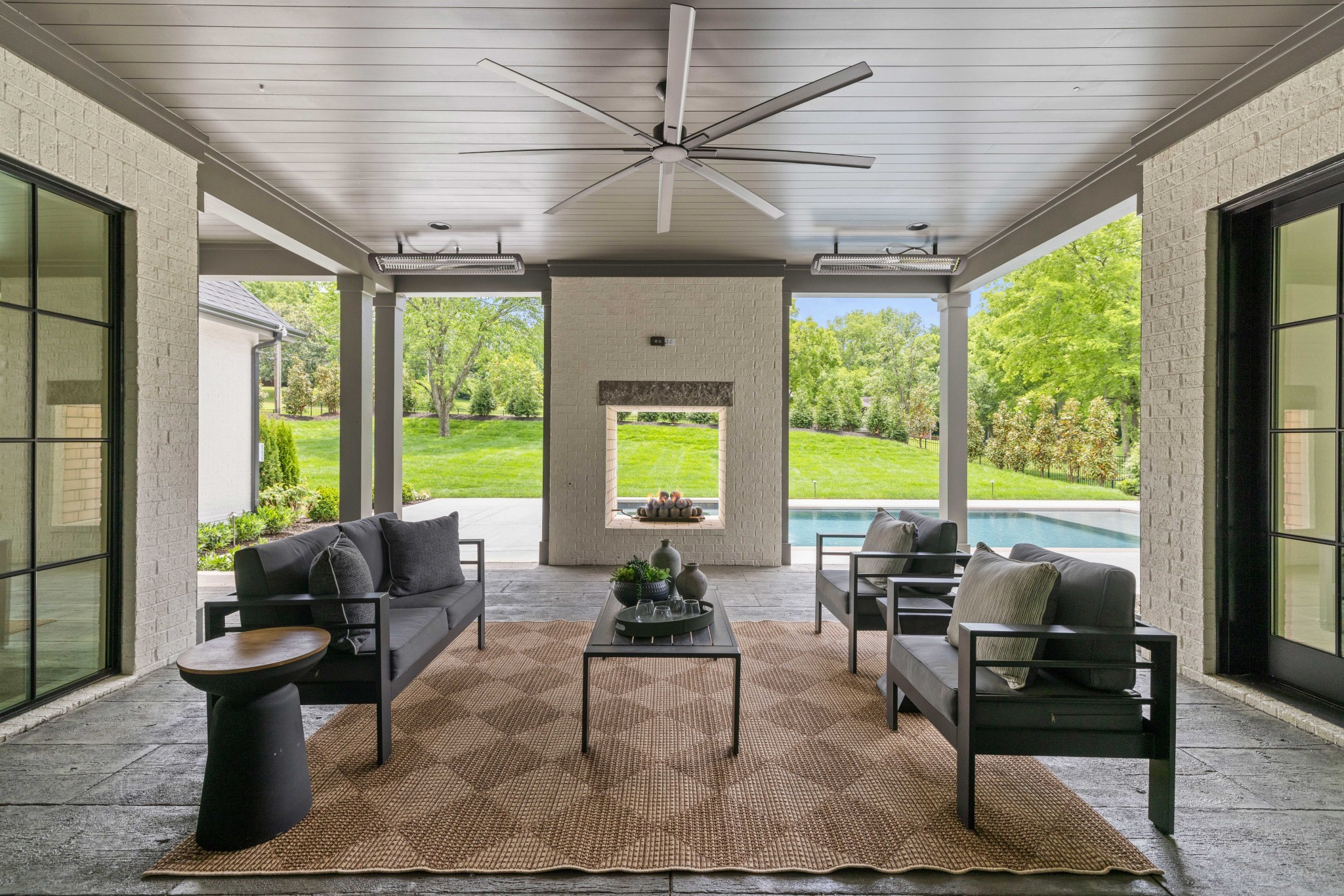 8011 Vaden Dr