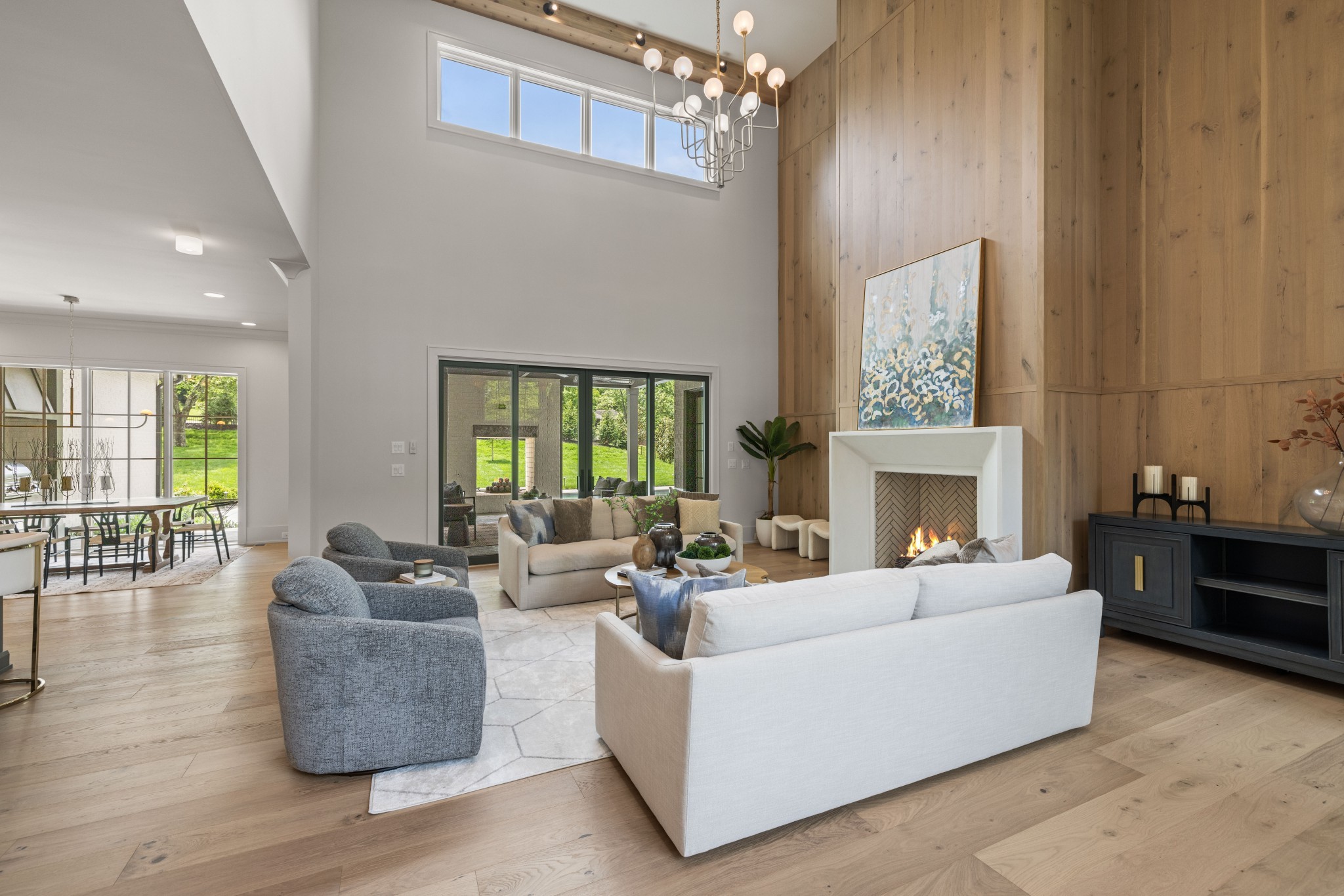 8011 Vaden Dr