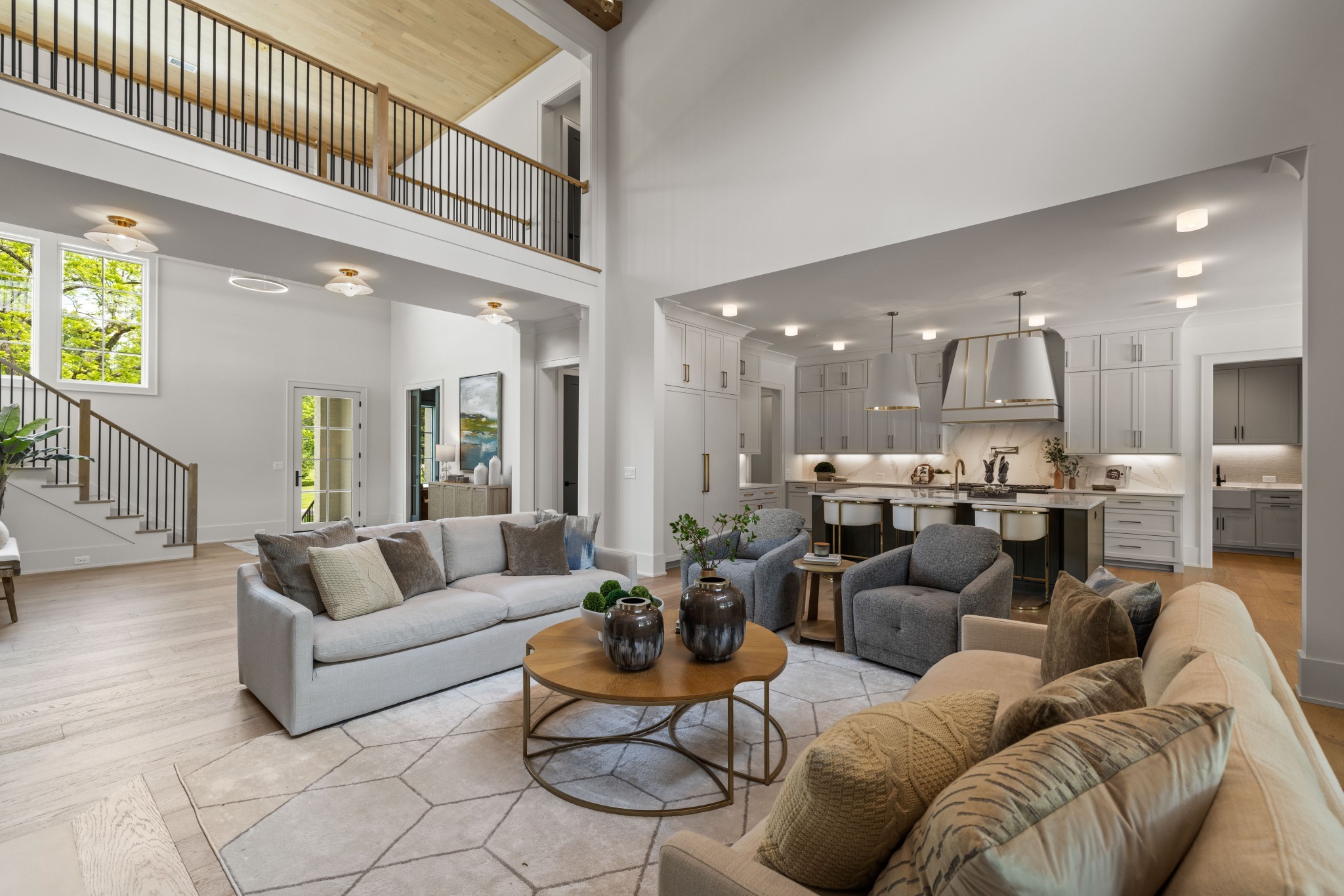 8011 Vaden Dr