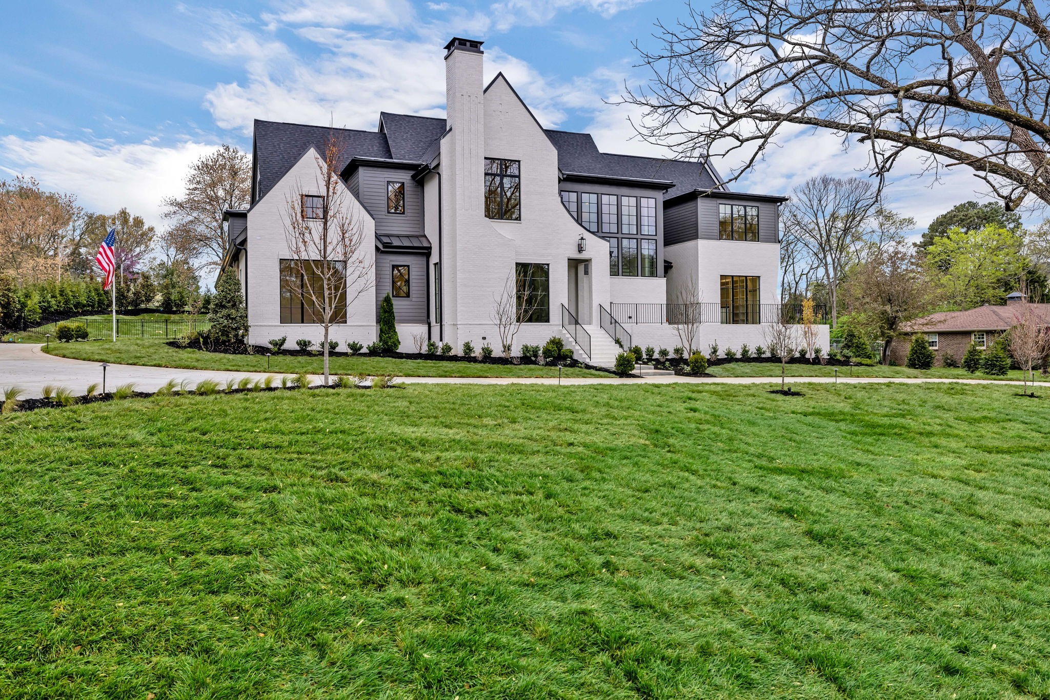 8011 Vaden Dr