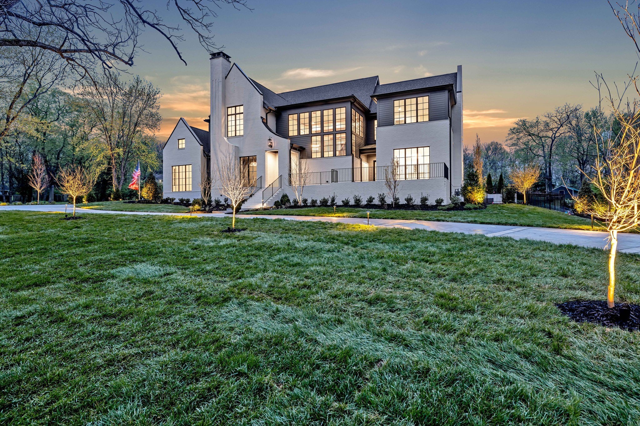 8011 Vaden Dr