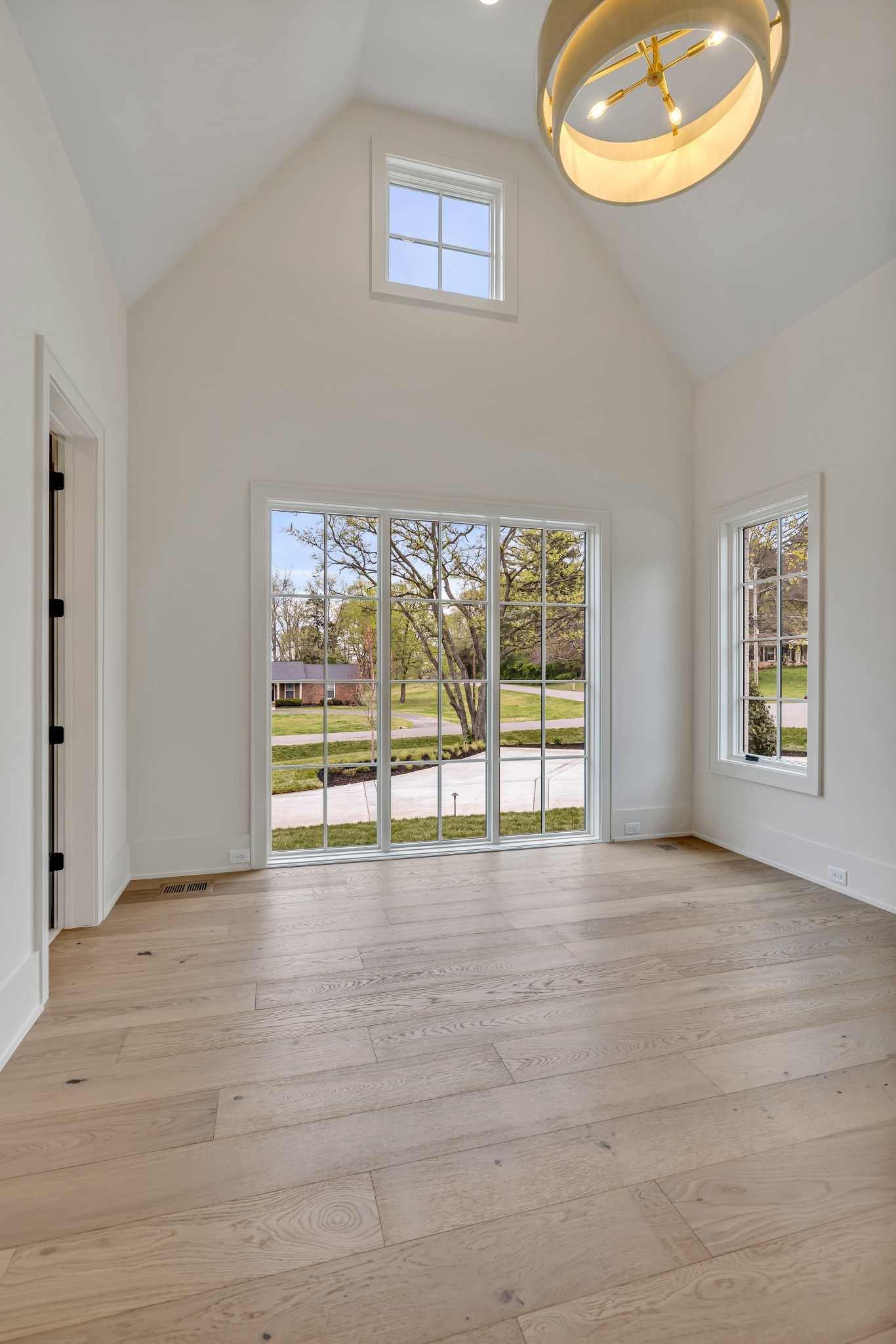 8011 Vaden Dr