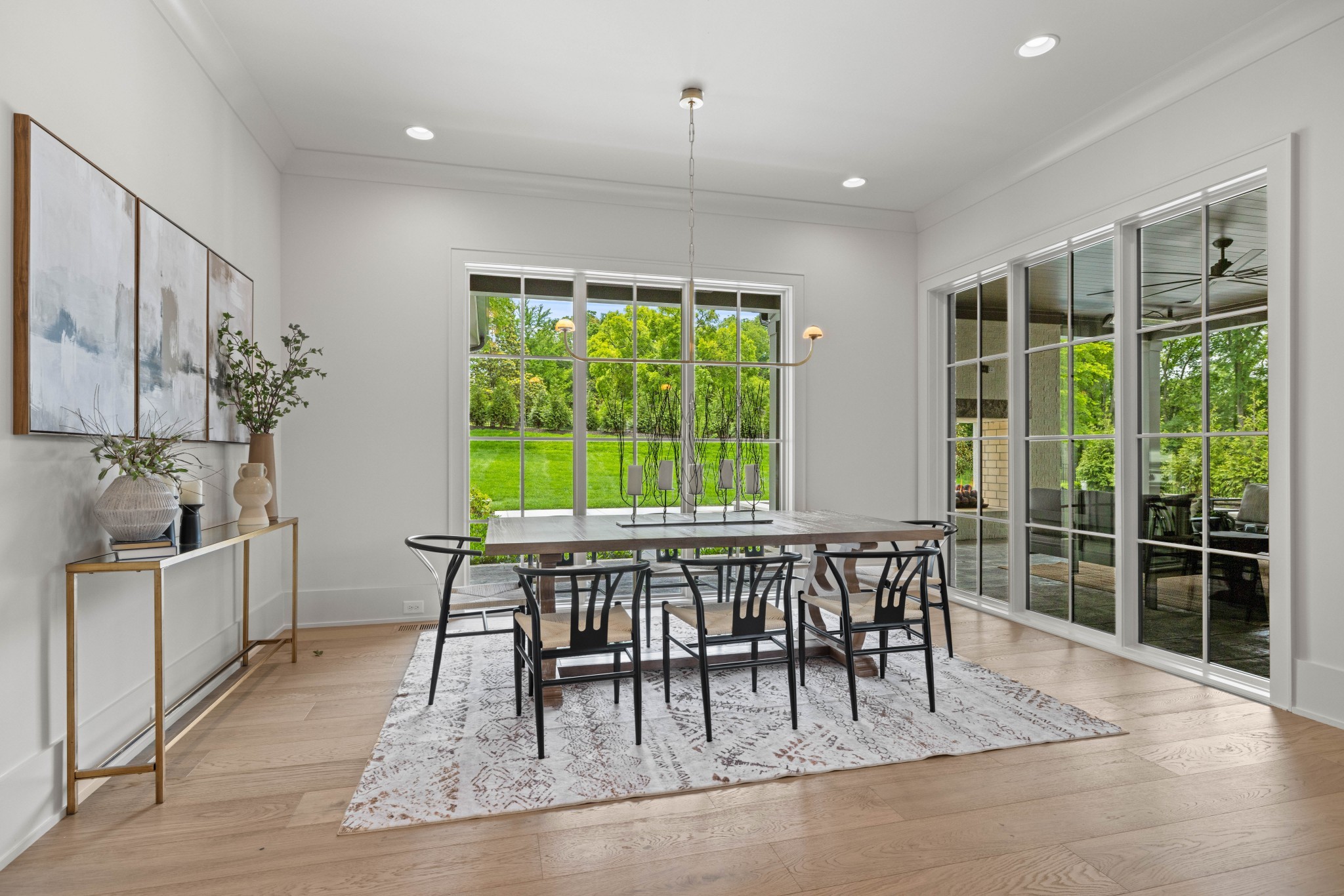 8011 Vaden Dr