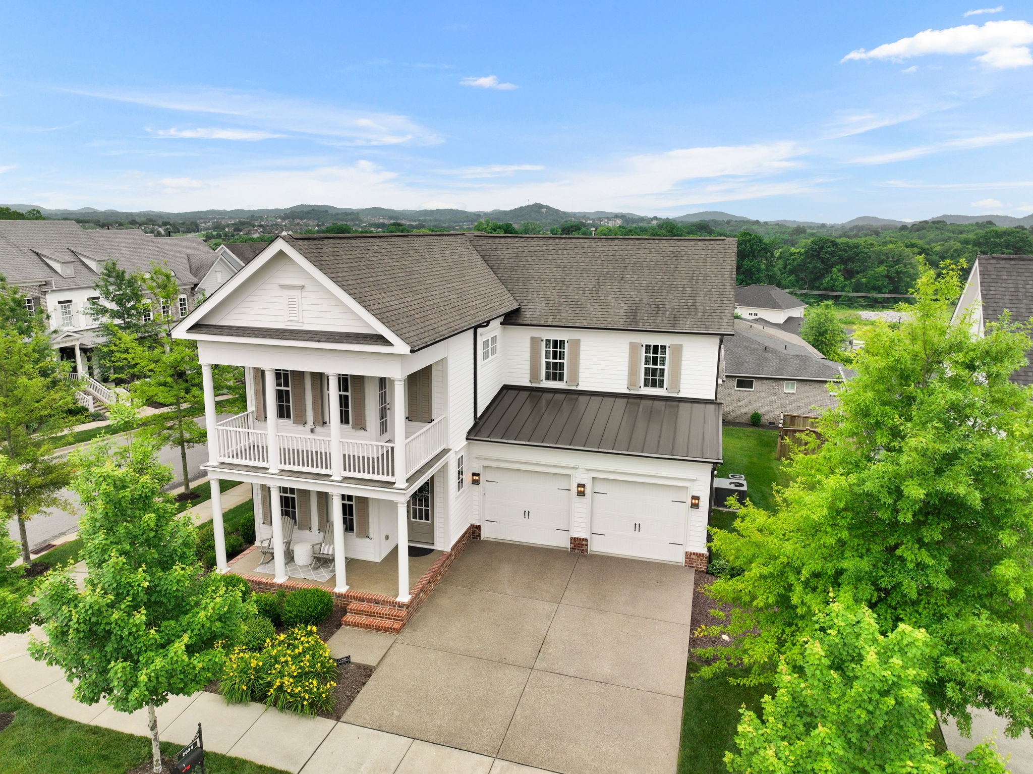 2054 McAvoy Dr