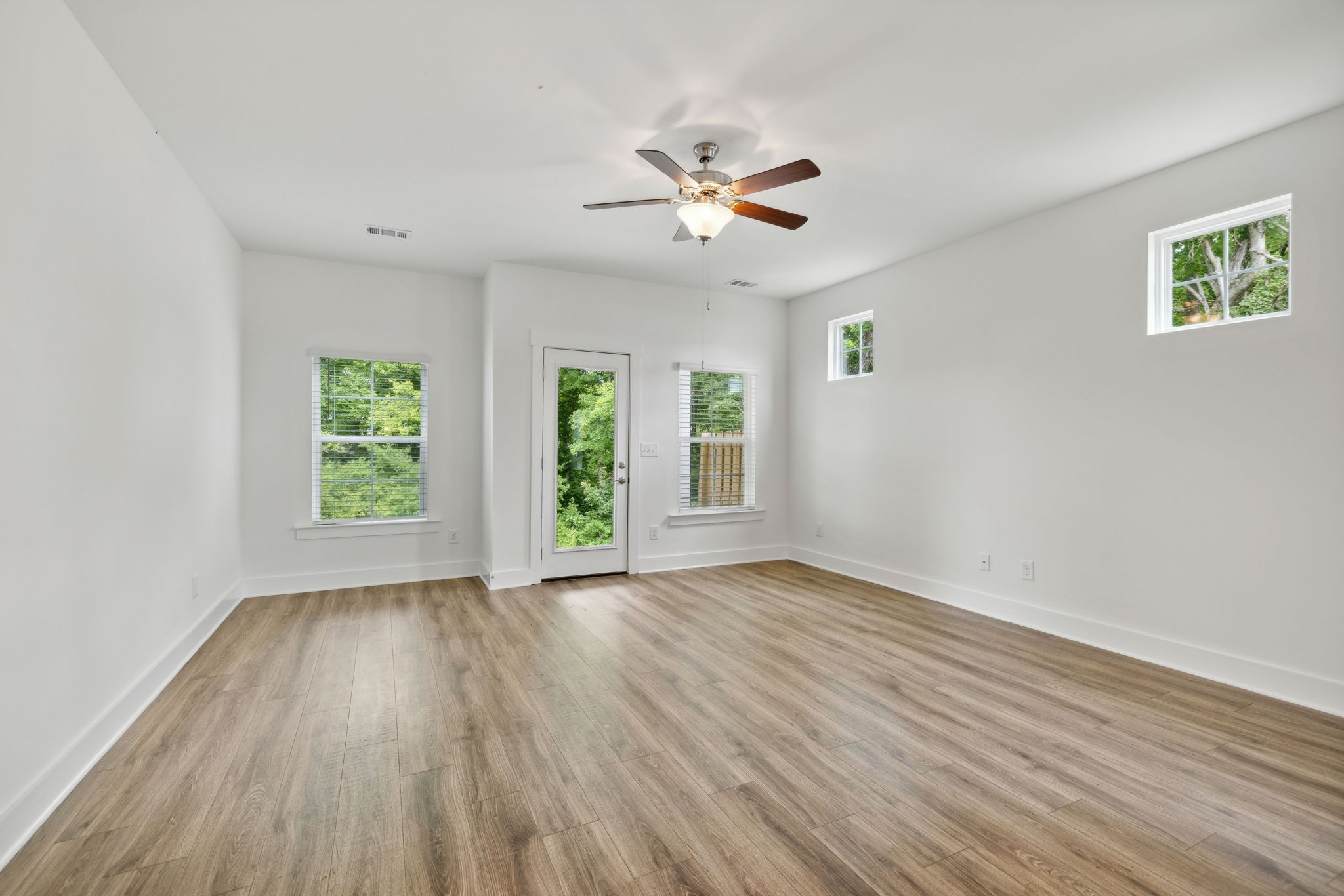 1019 Sweetleaf Dr