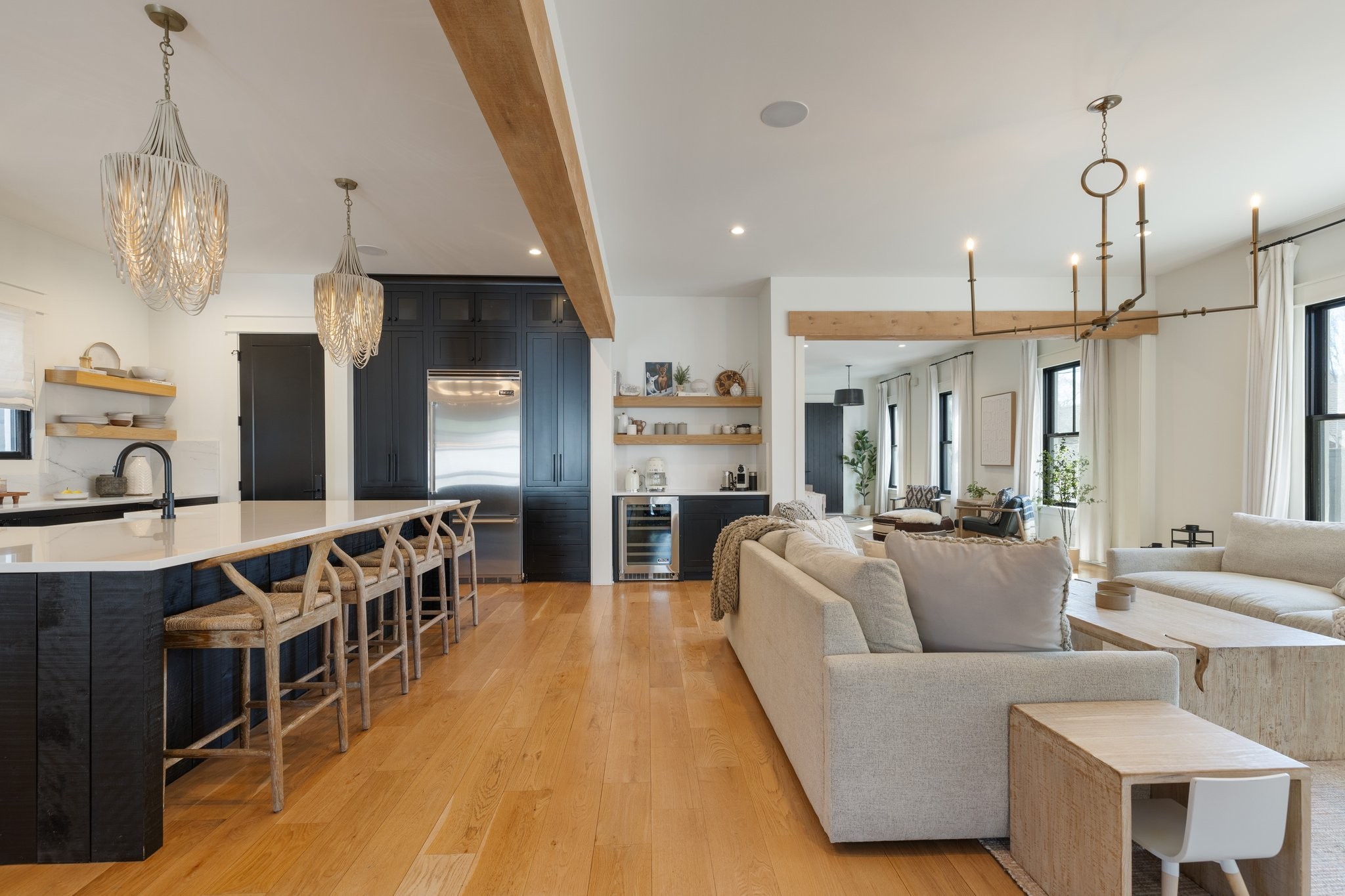 4119 Albert Dr