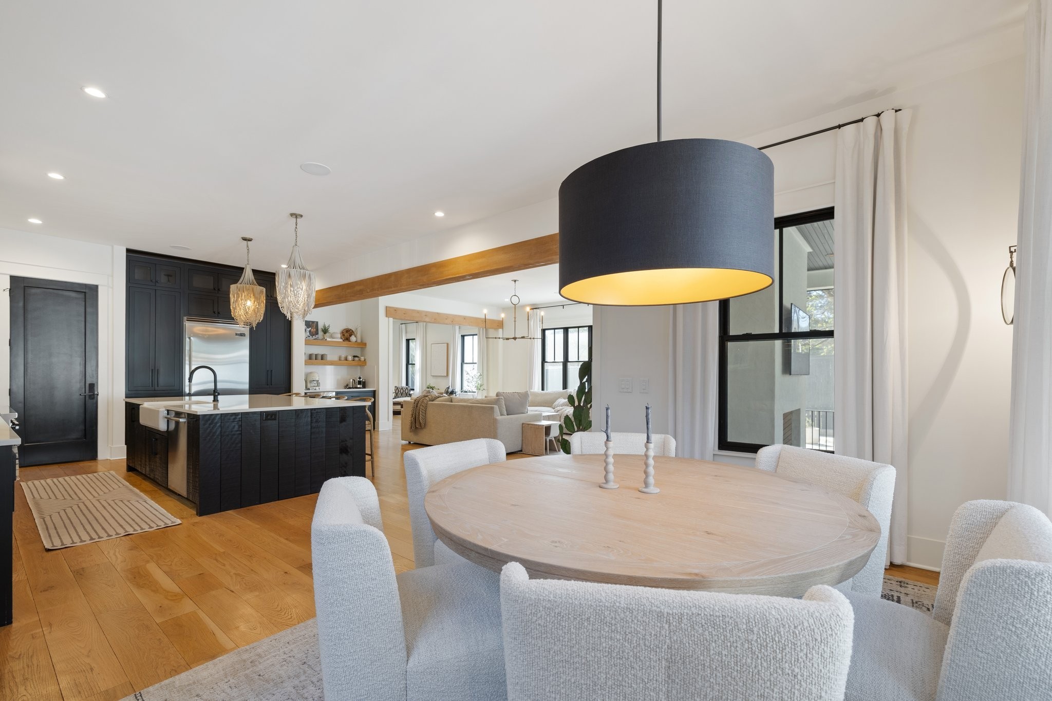 4119 Albert Dr