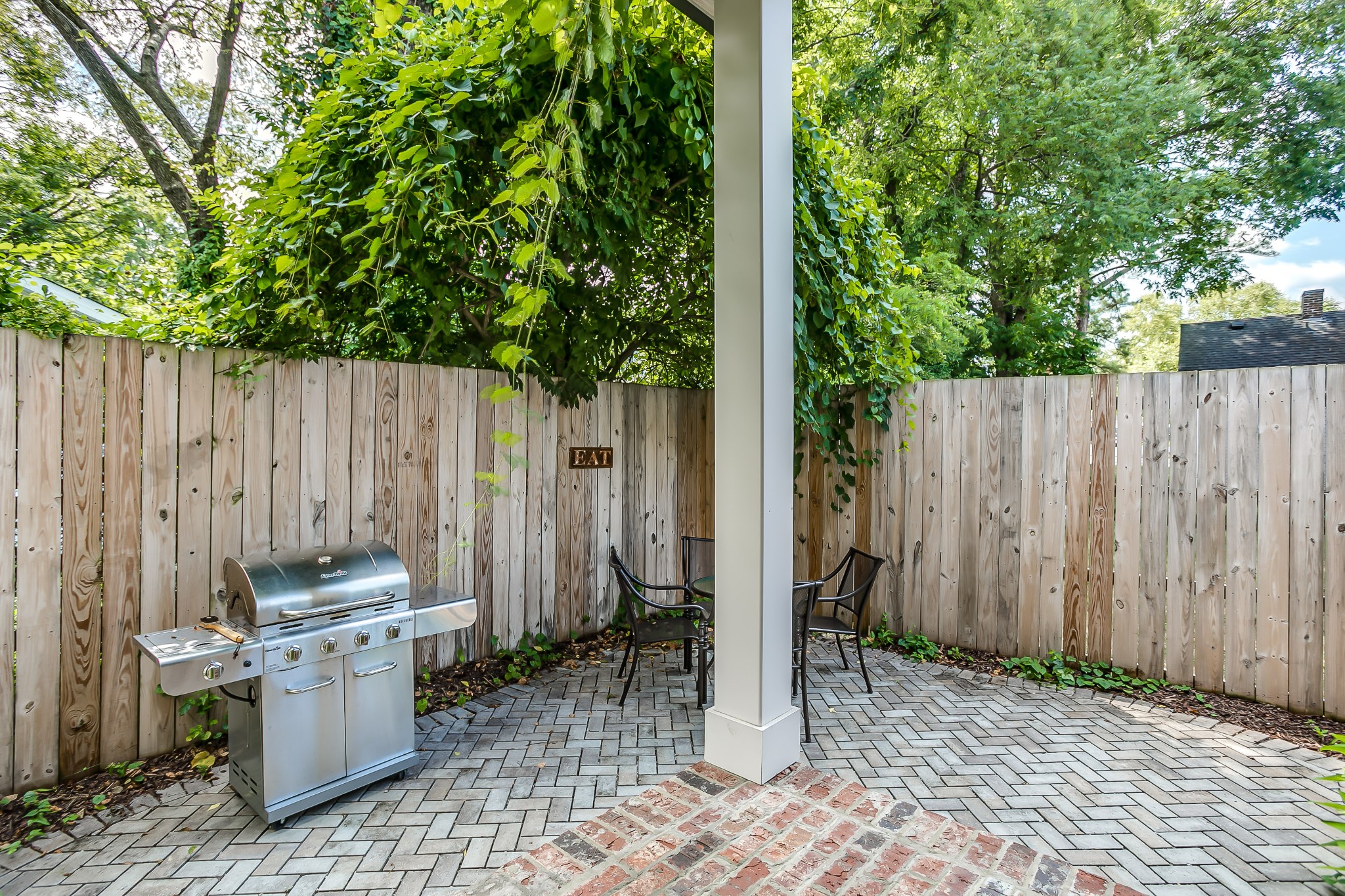 225 & 231 Cummins St