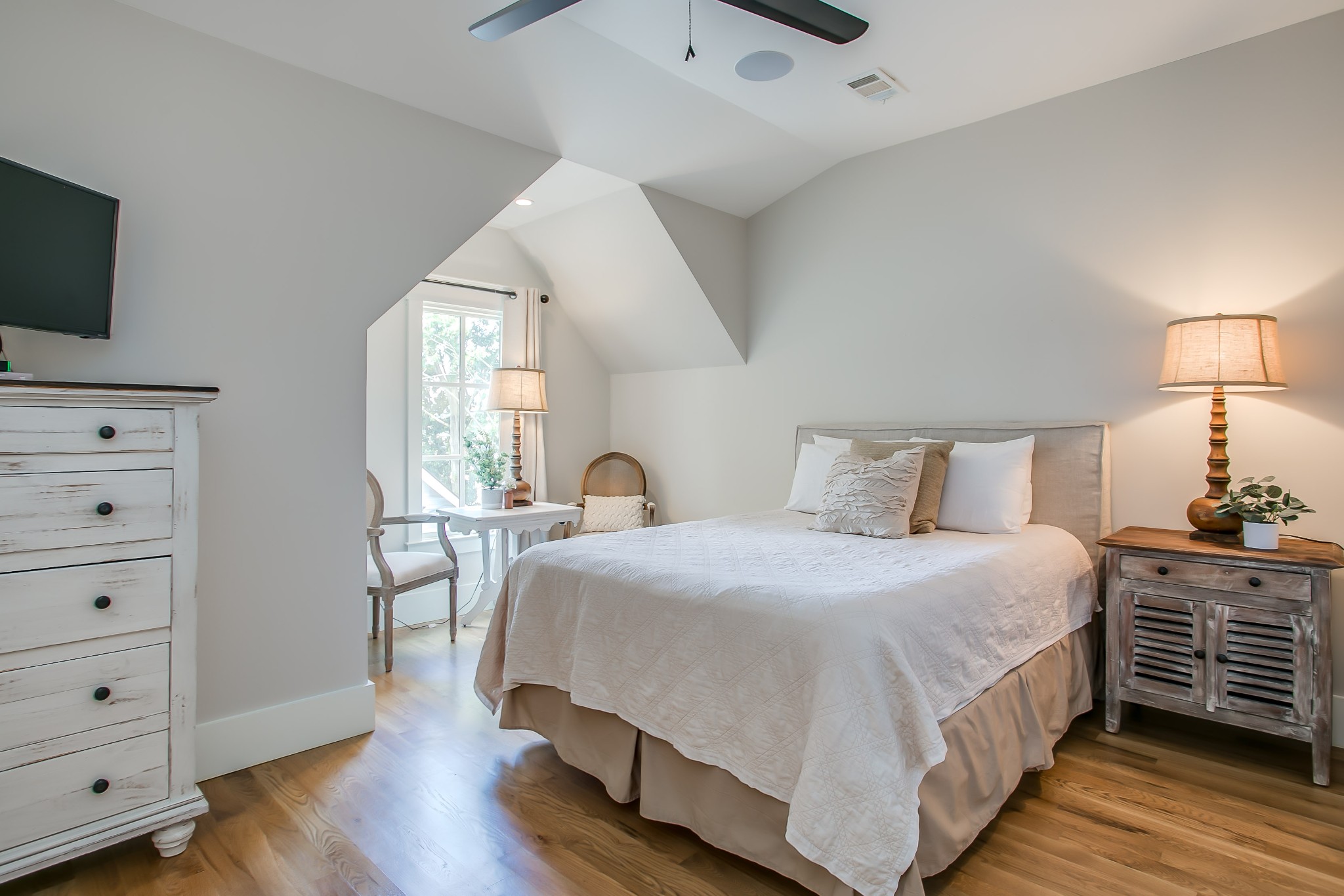 225 & 231 Cummins St